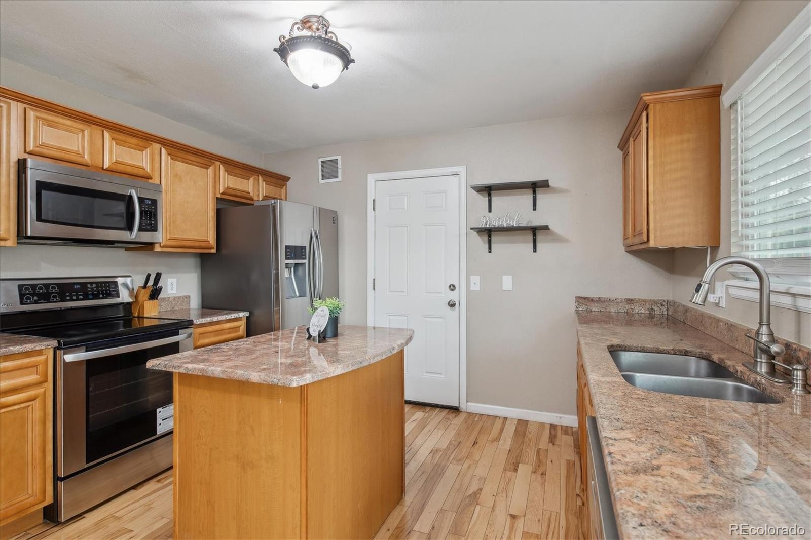 MLS Image #6 for 2123 s joplin way,aurora, Colorado