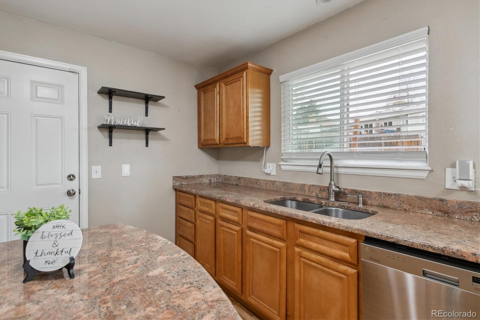 MLS Image #7 for 2123 s joplin way,aurora, Colorado