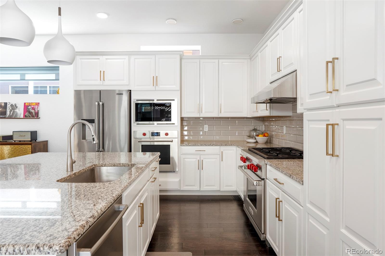 MLS Image #20 for 89  oneida street,denver, Colorado
