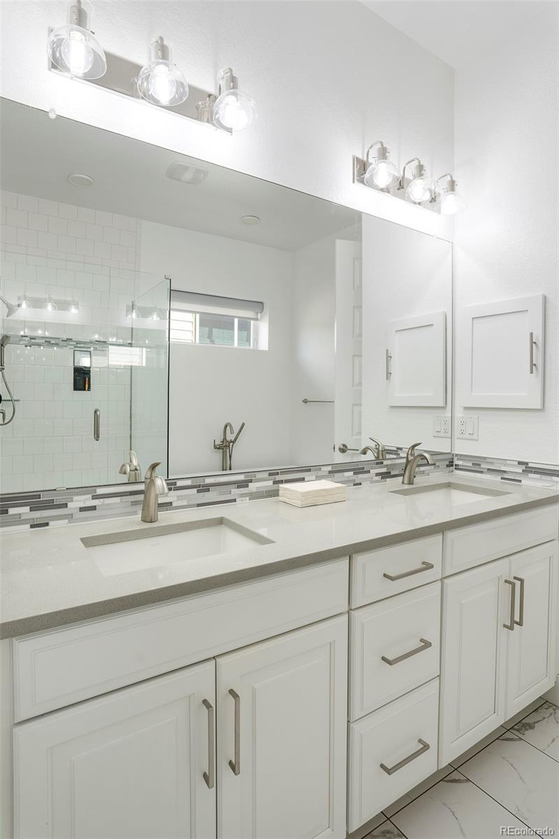 MLS Image #26 for 89  oneida street,denver, Colorado
