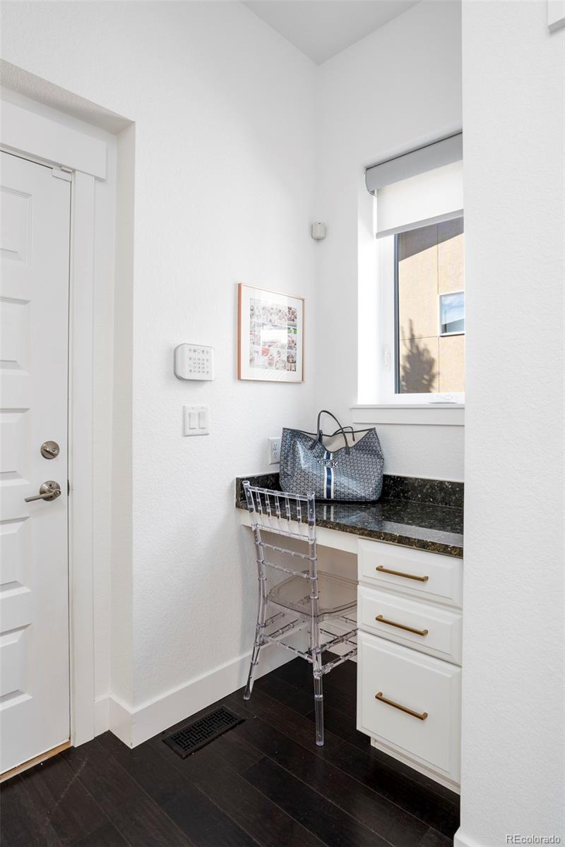 MLS Image #27 for 89  oneida street,denver, Colorado