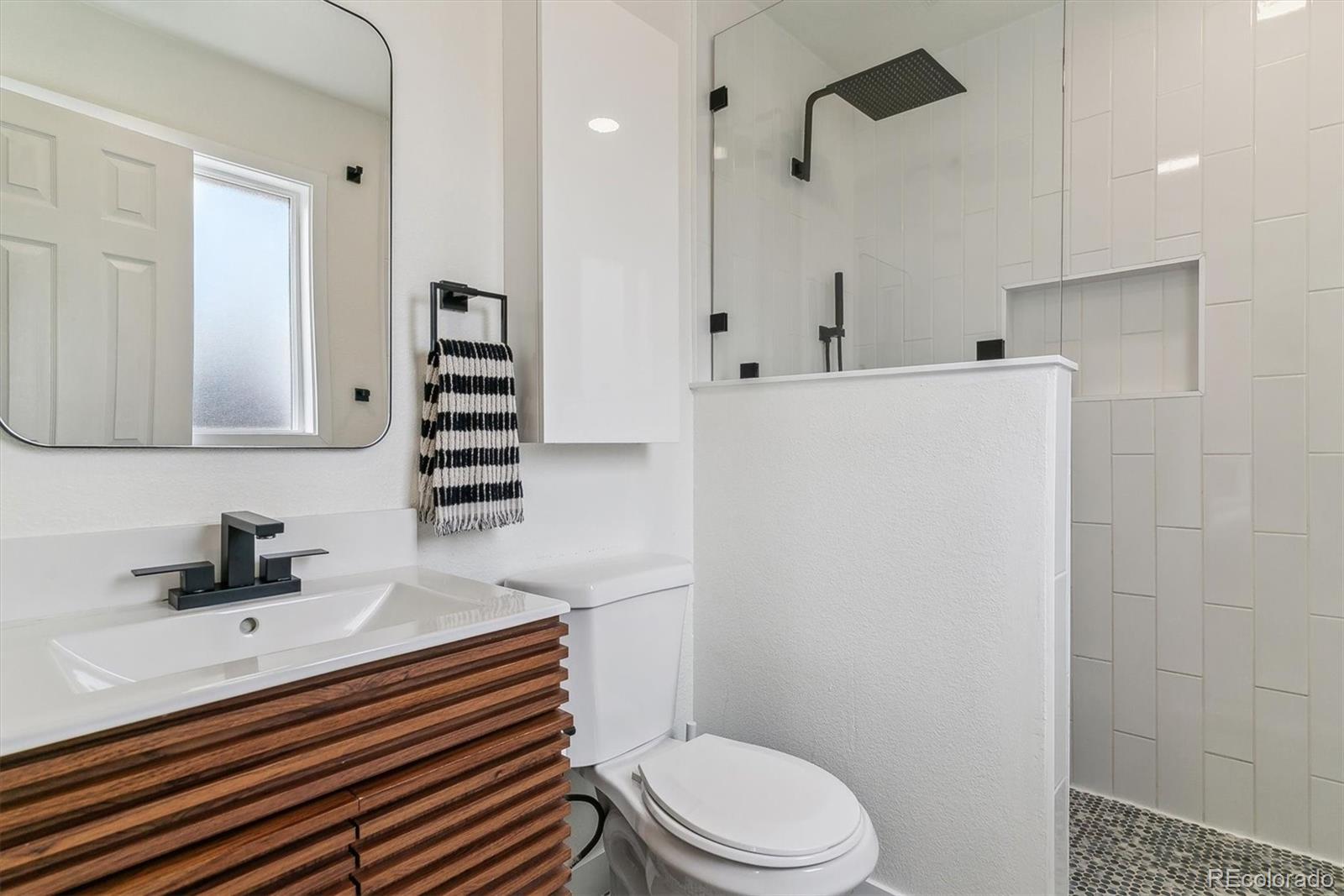 MLS Image #23 for 3020 s leyden street,denver, Colorado