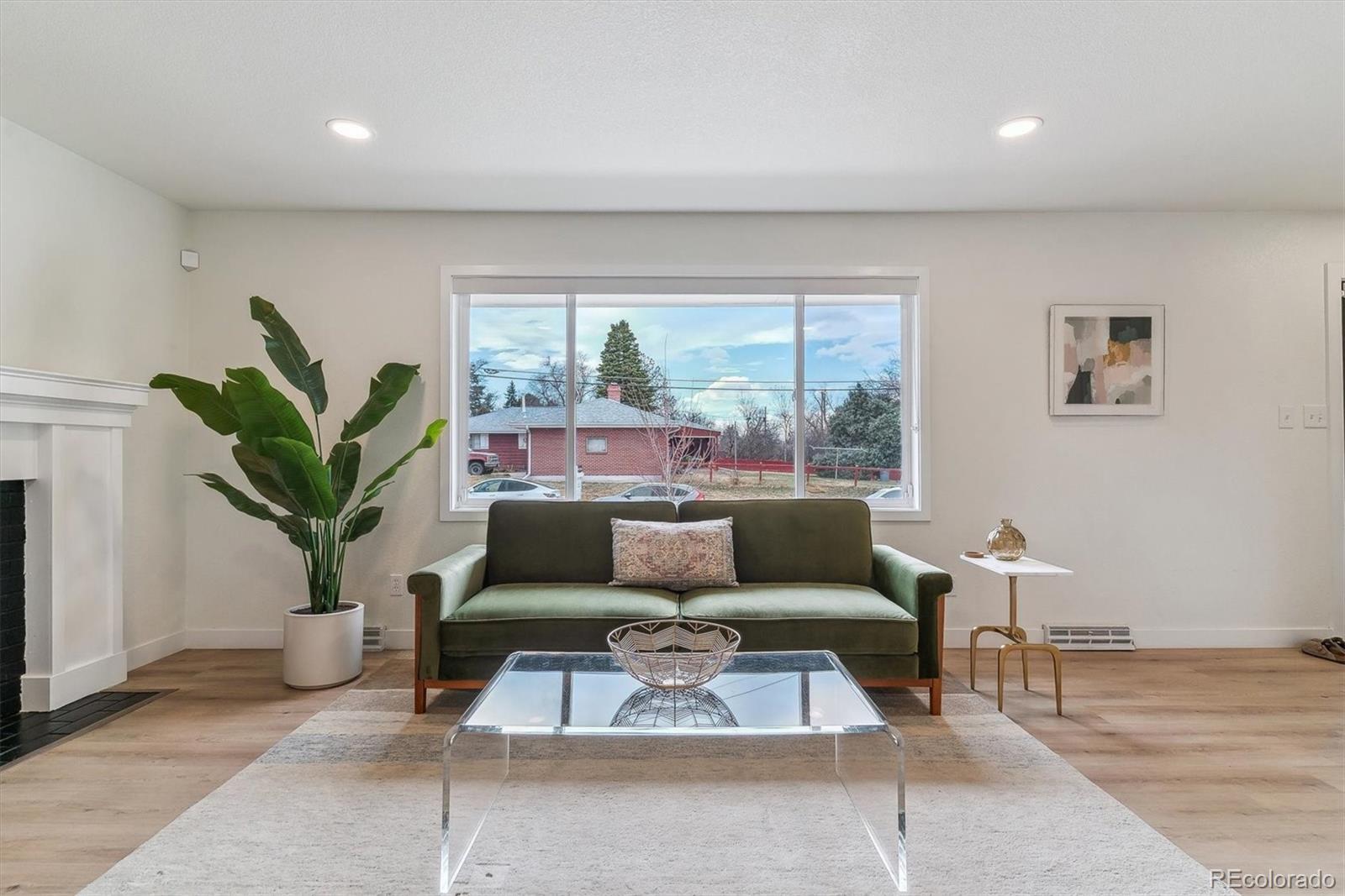 MLS Image #3 for 3020 s leyden street,denver, Colorado