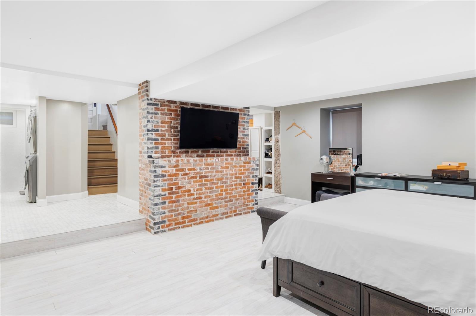 MLS Image #19 for 680 s ogden street,denver, Colorado