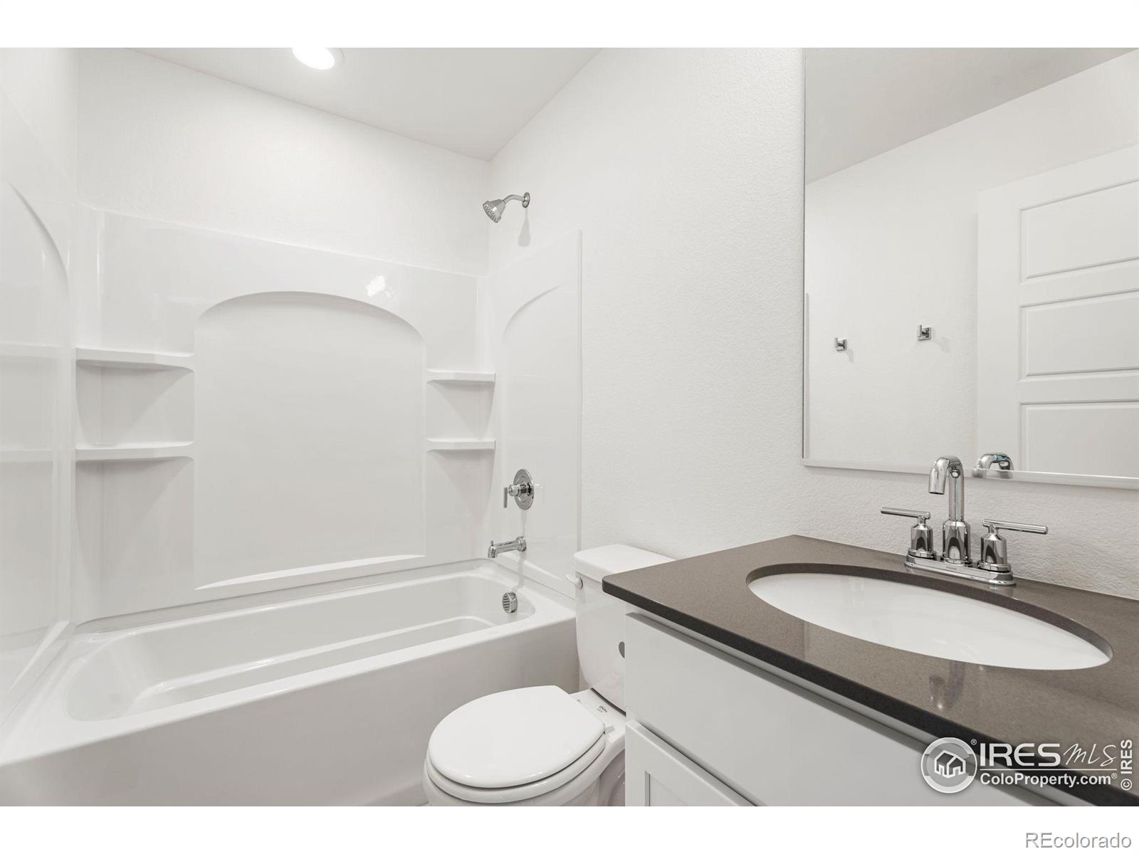 MLS Image #7 for 422  condor way,johnstown, Colorado