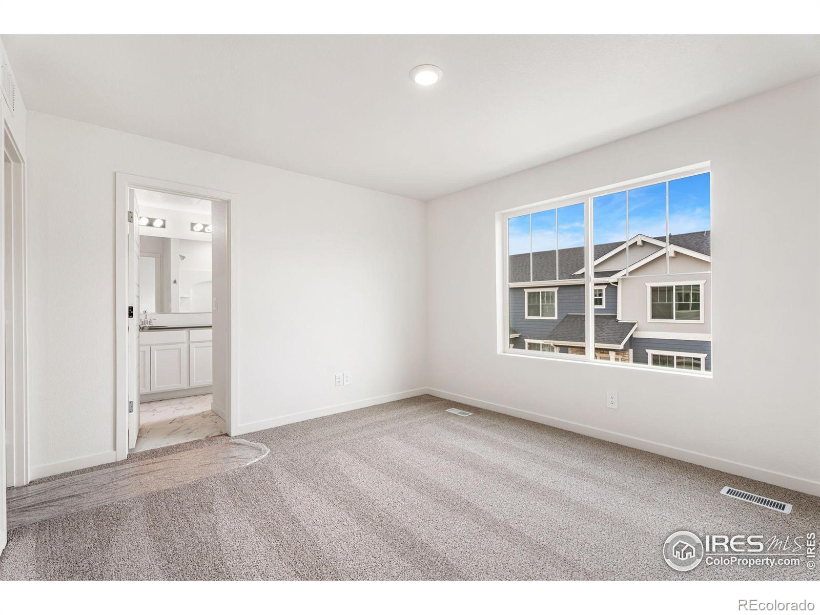 MLS Image #8 for 422  condor way,johnstown, Colorado