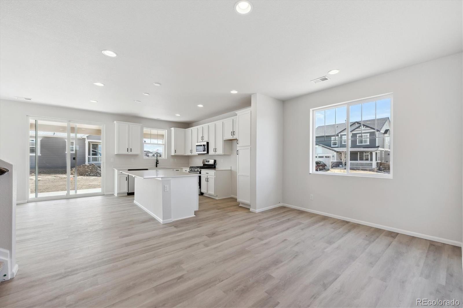 MLS Image #3 for 833  alpine ridge street,erie, Colorado