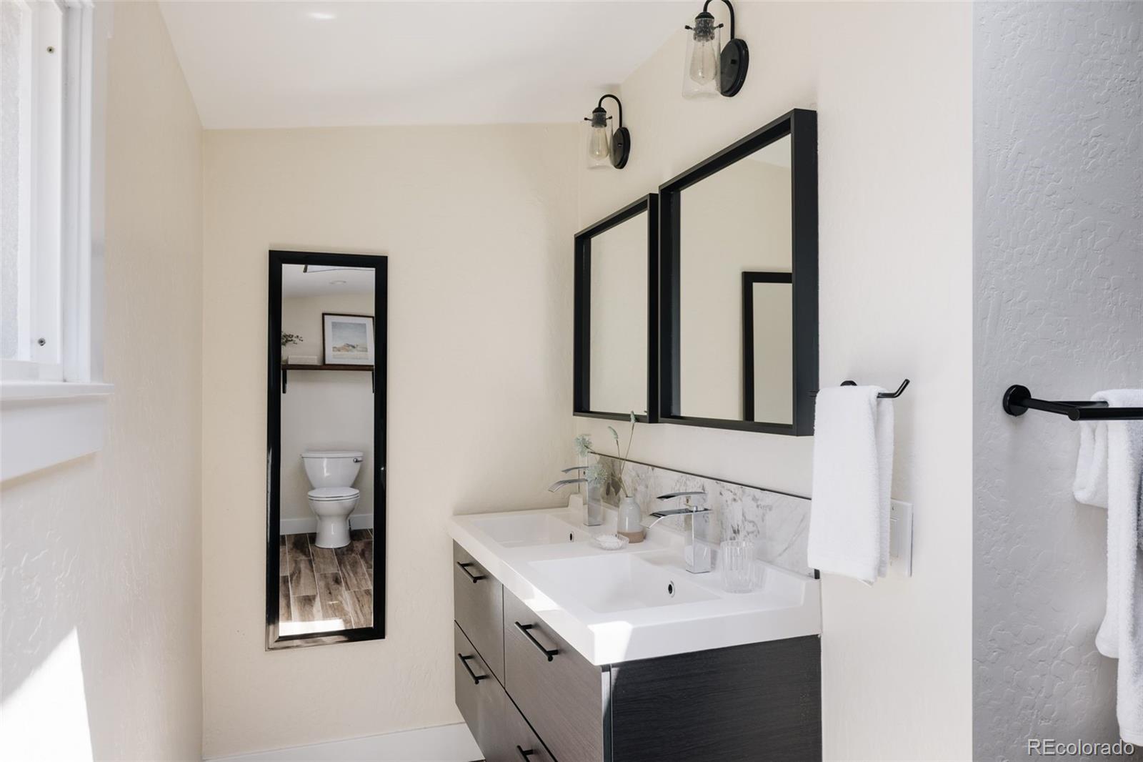 MLS Image #8 for 2995 n cherry street,denver, Colorado