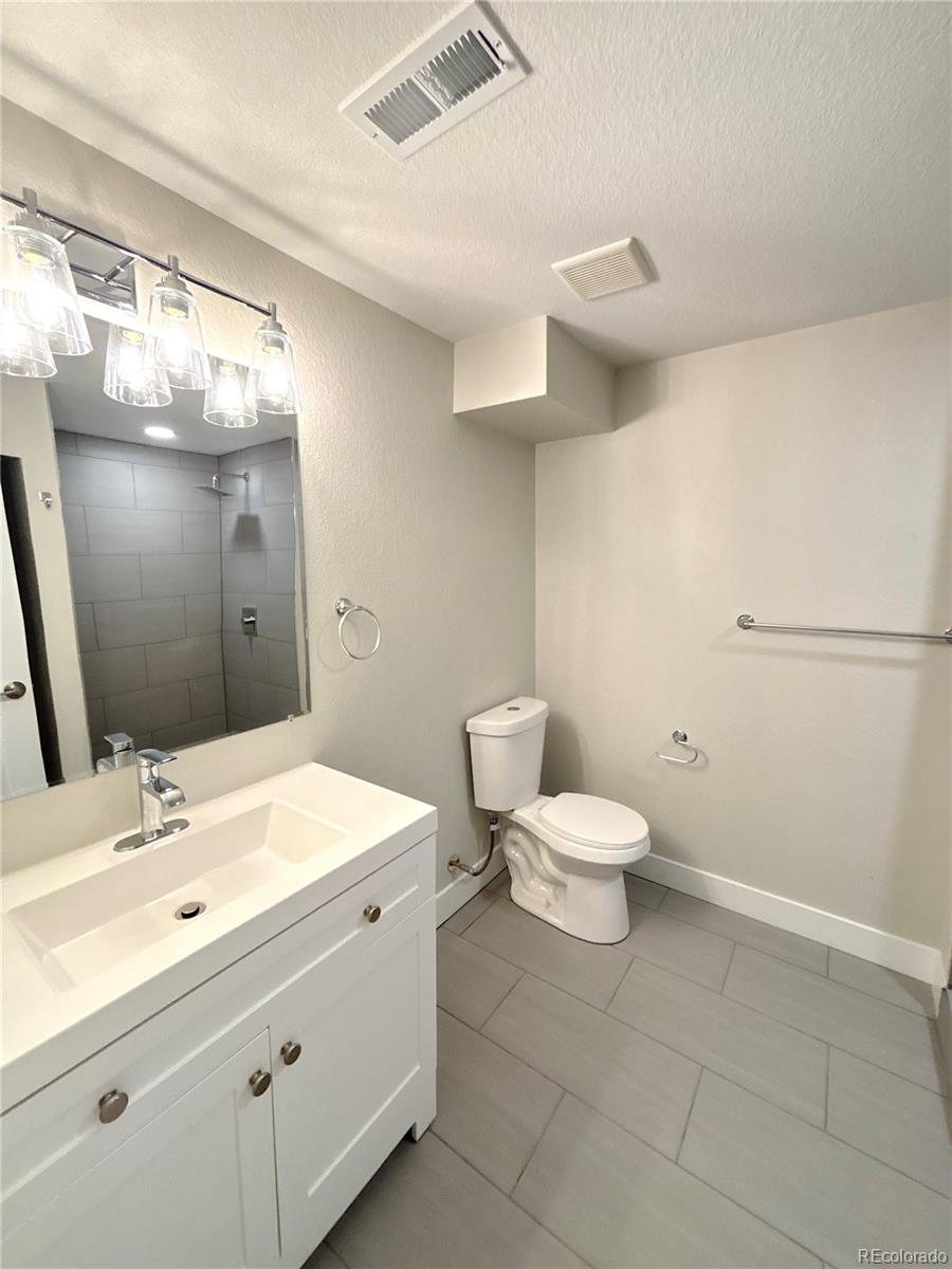 MLS Image #16 for 1853 s filbert court,denver, Colorado
