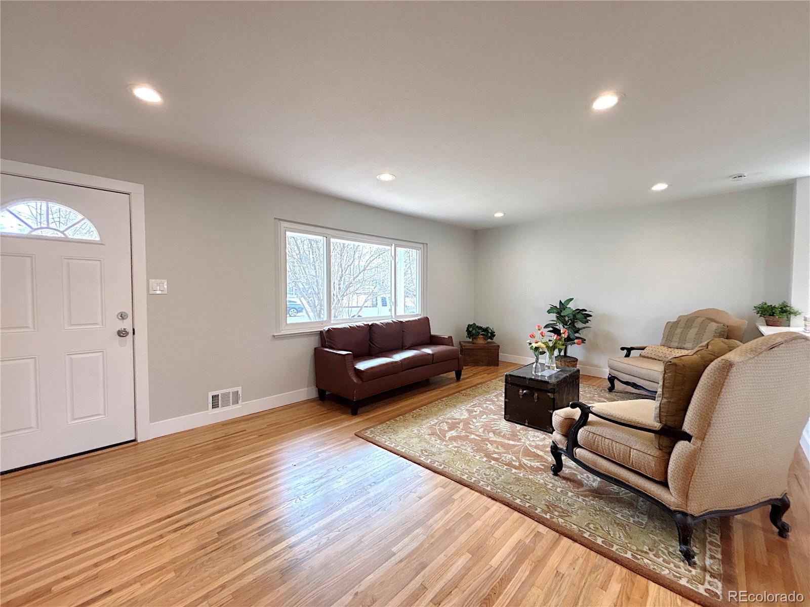 MLS Image #8 for 1853 s filbert court,denver, Colorado