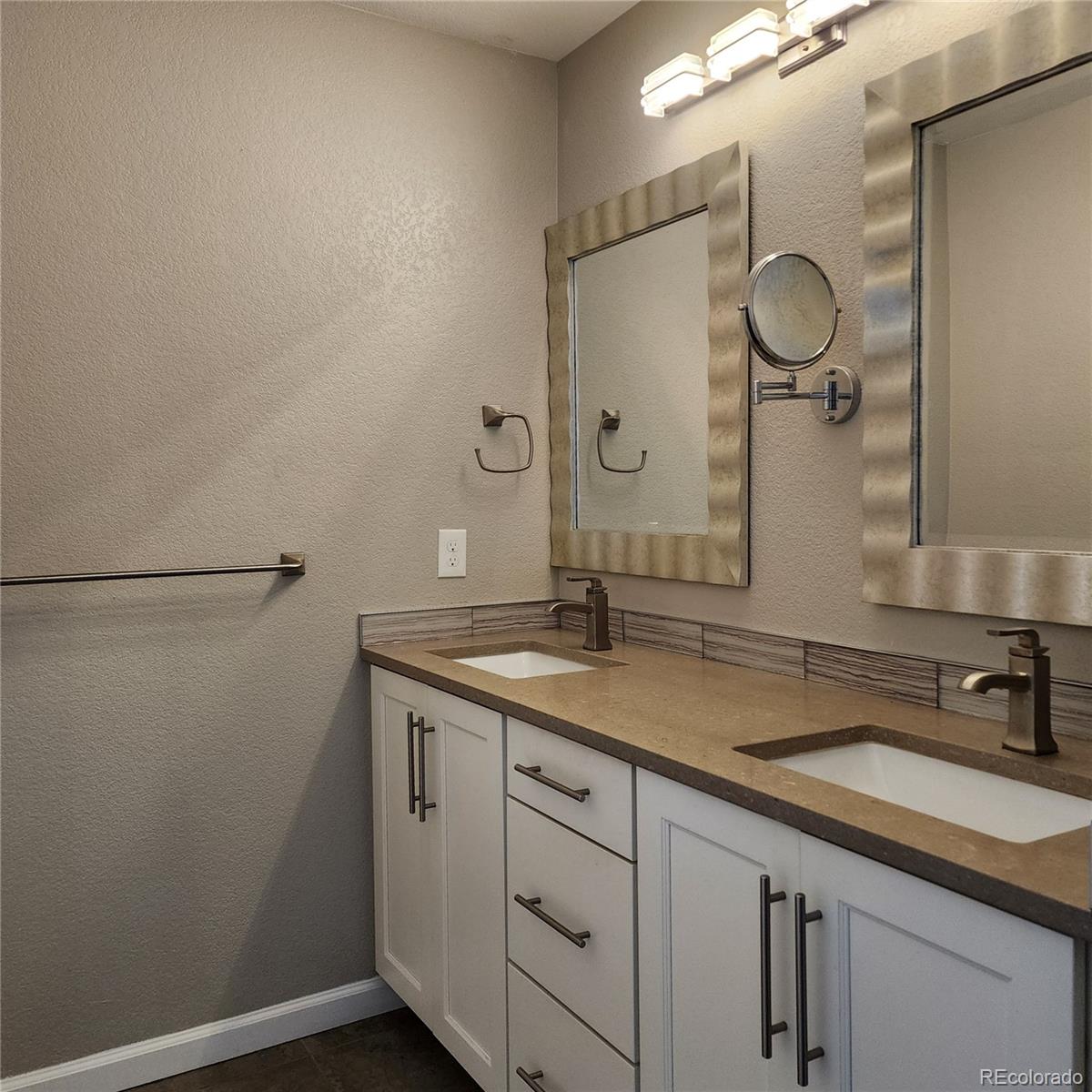 MLS Image #13 for 9017 e oxford drive,denver, Colorado