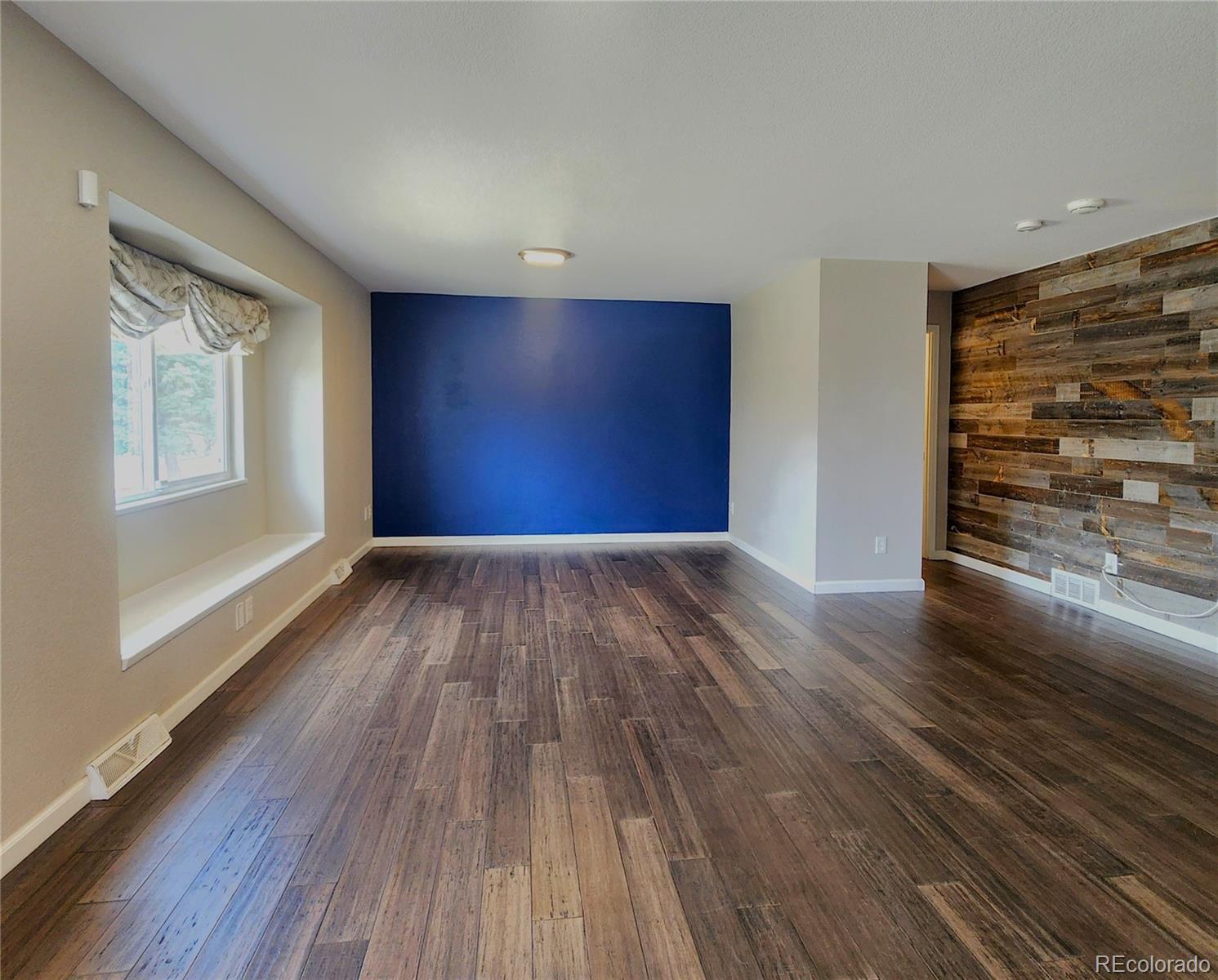 MLS Image #4 for 9017 e oxford drive,denver, Colorado