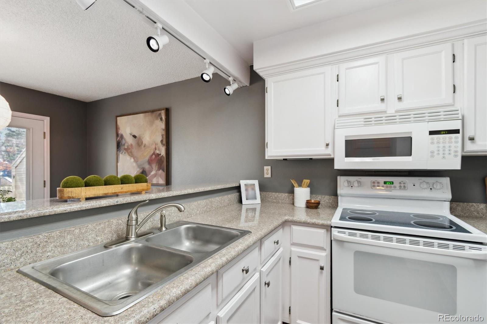 MLS Image #9 for 2891 w long drive,littleton, Colorado