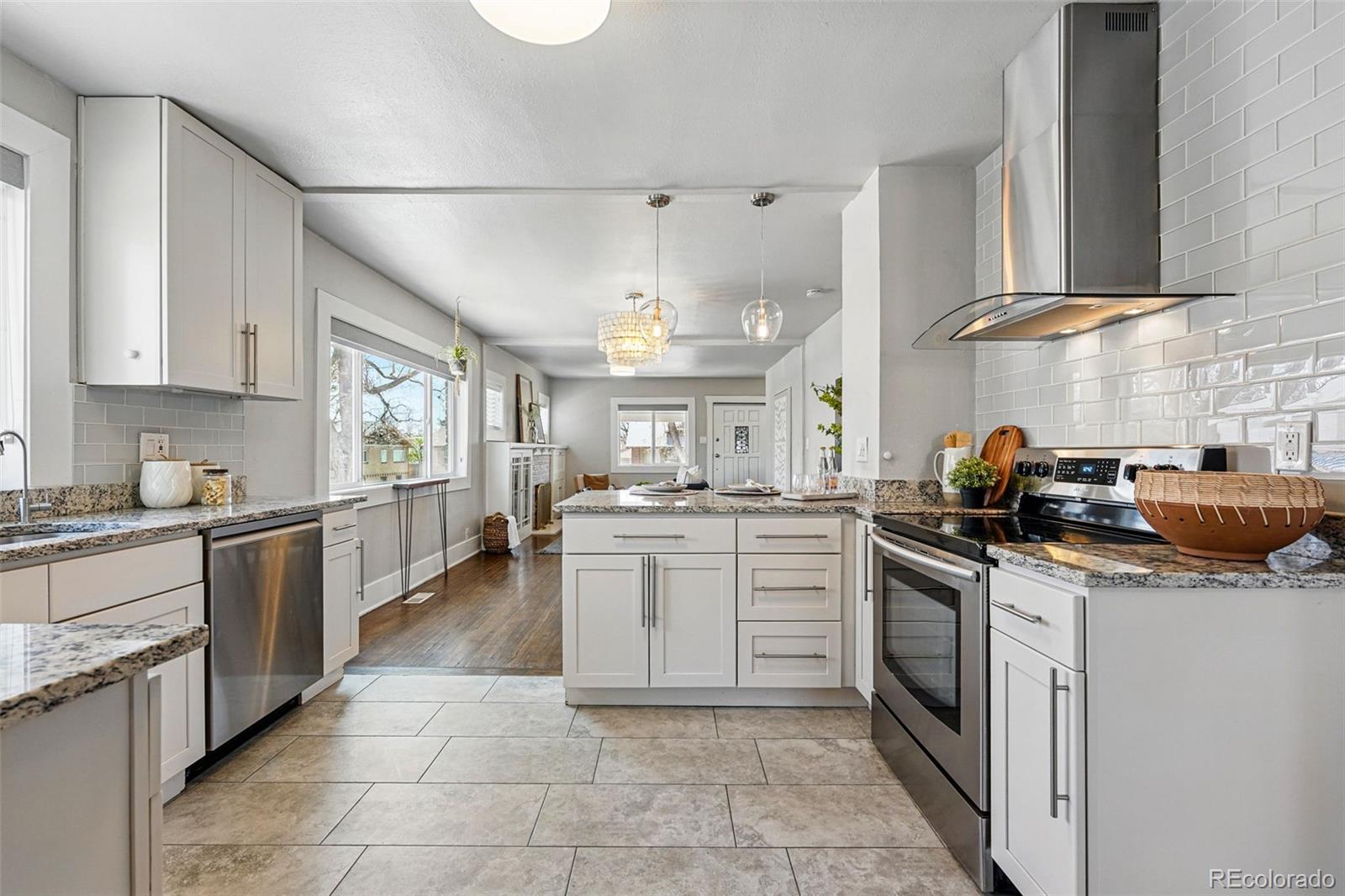 MLS Image #13 for 3345 w clyde place,denver, Colorado