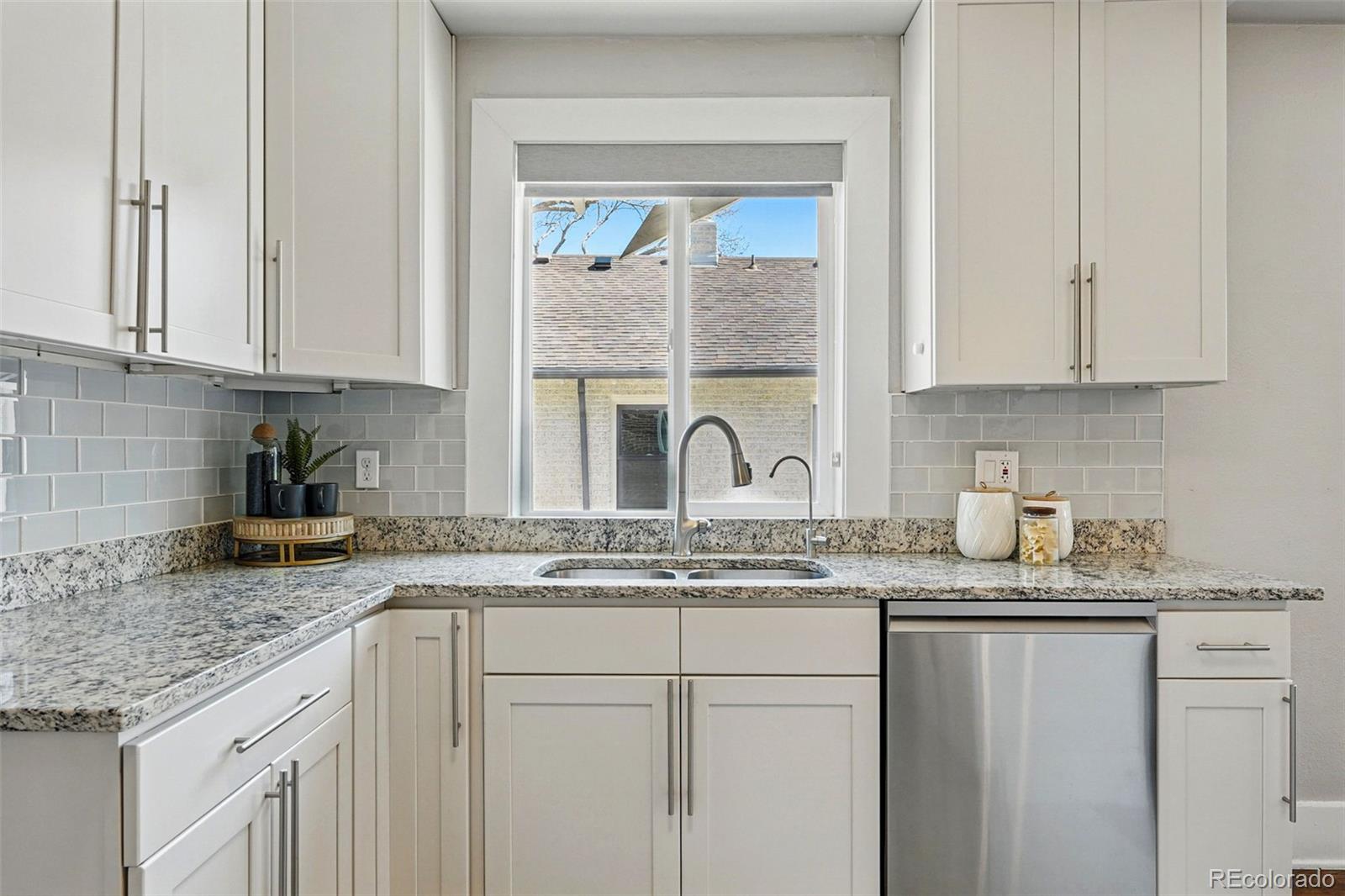 MLS Image #15 for 3345 w clyde place,denver, Colorado