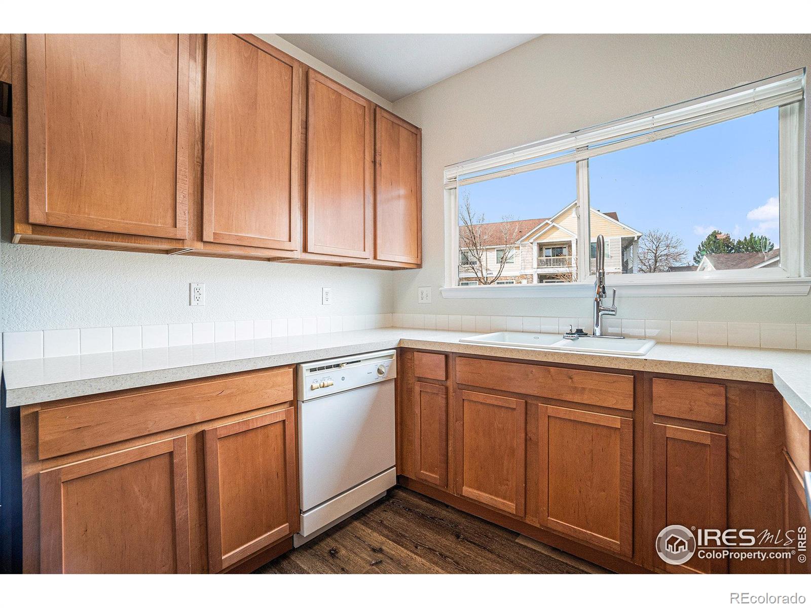 MLS Image #10 for 4745  hahns peak drive,loveland, Colorado