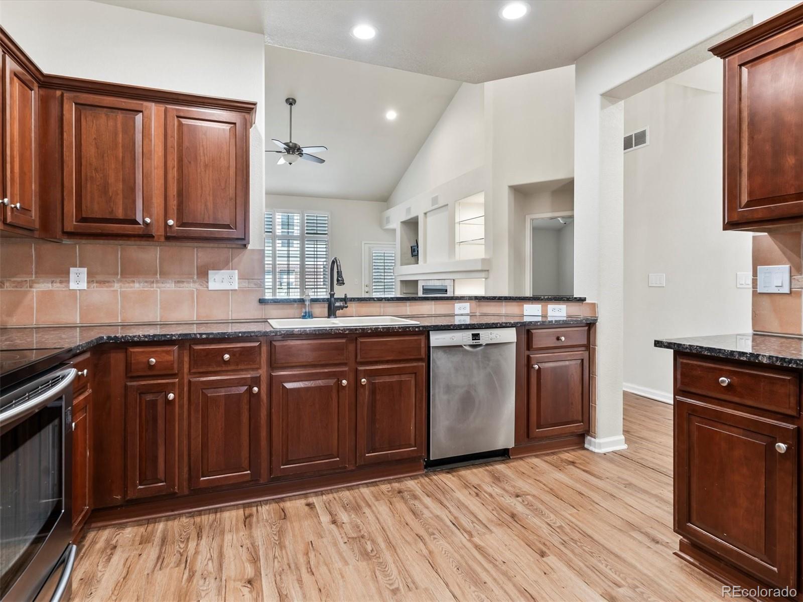 MLS Image #6 for 8579 s miller way,littleton, Colorado