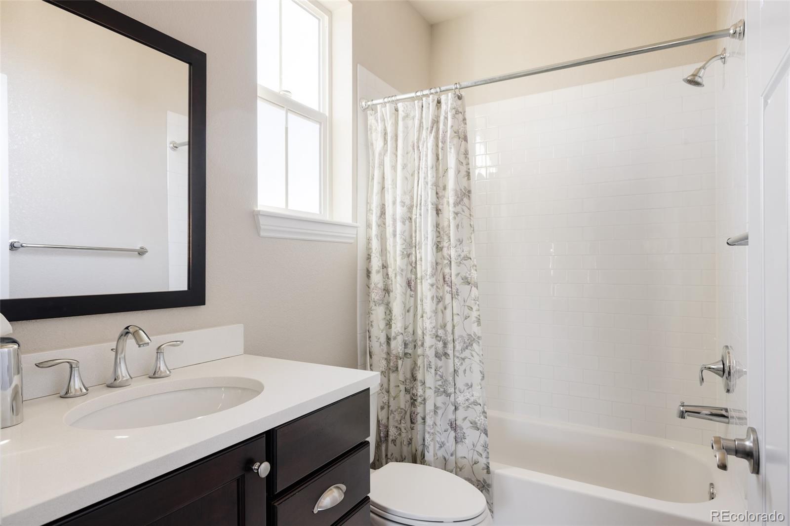 MLS Image #25 for 9575 e 3rd place,denver, Colorado