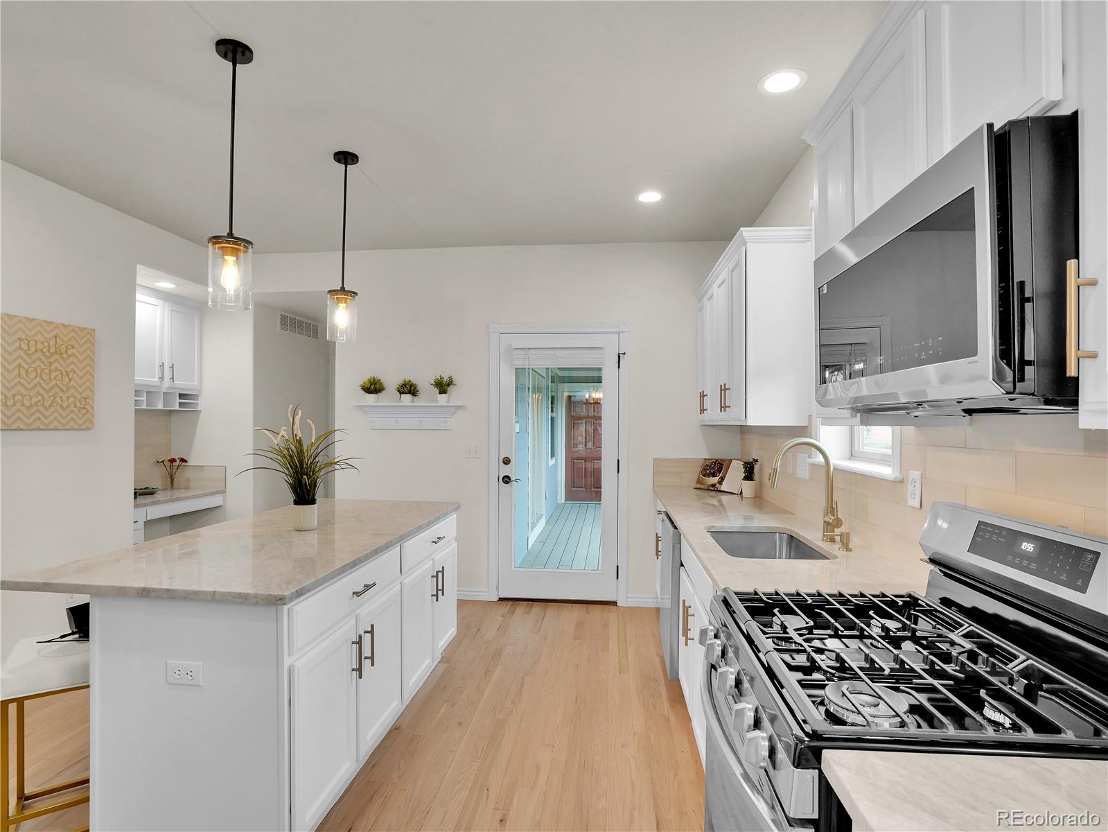 MLS Image #8 for 2616  emporia street,denver, Colorado