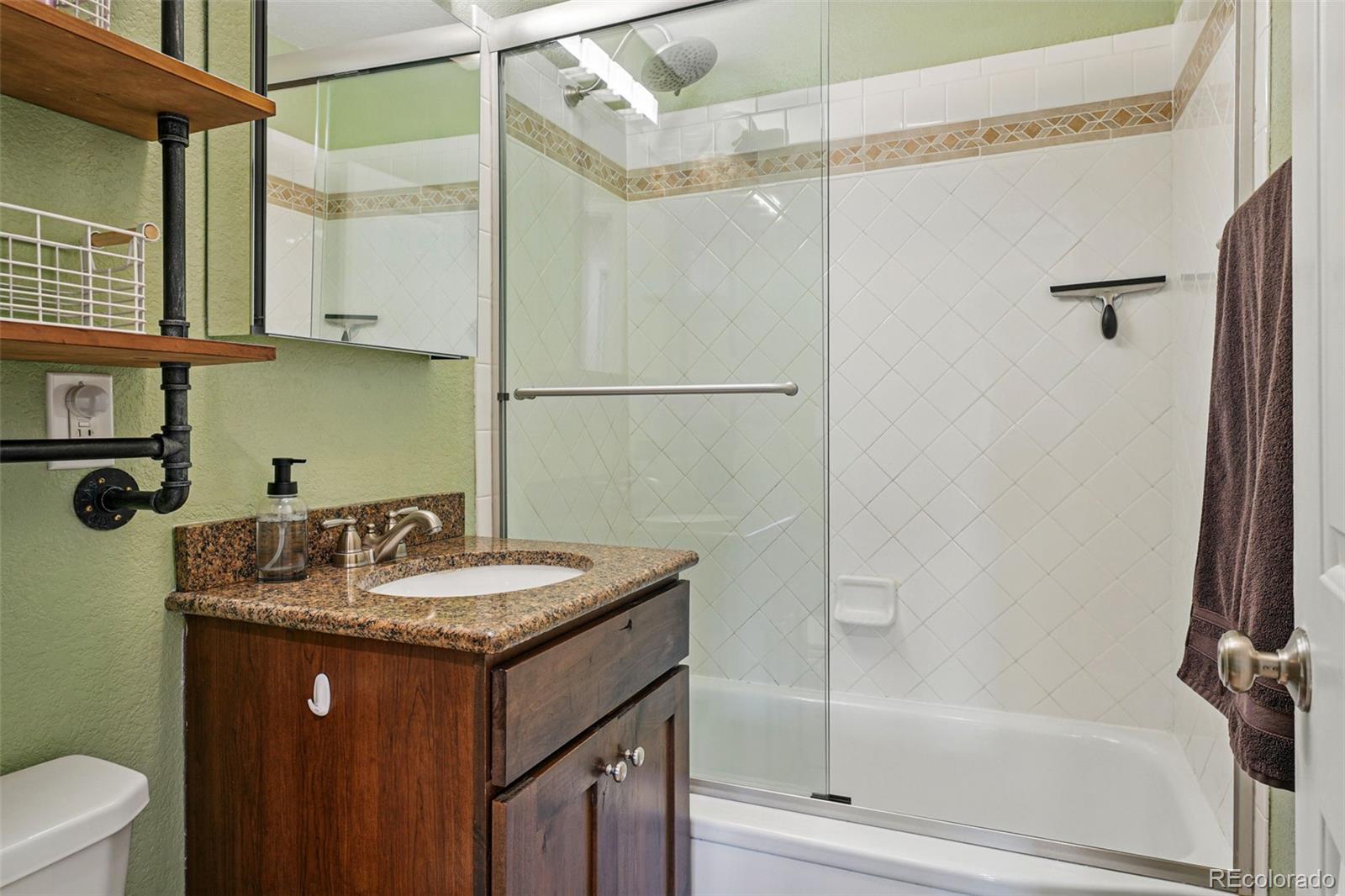 MLS Image #14 for 681 s logan street,denver, Colorado