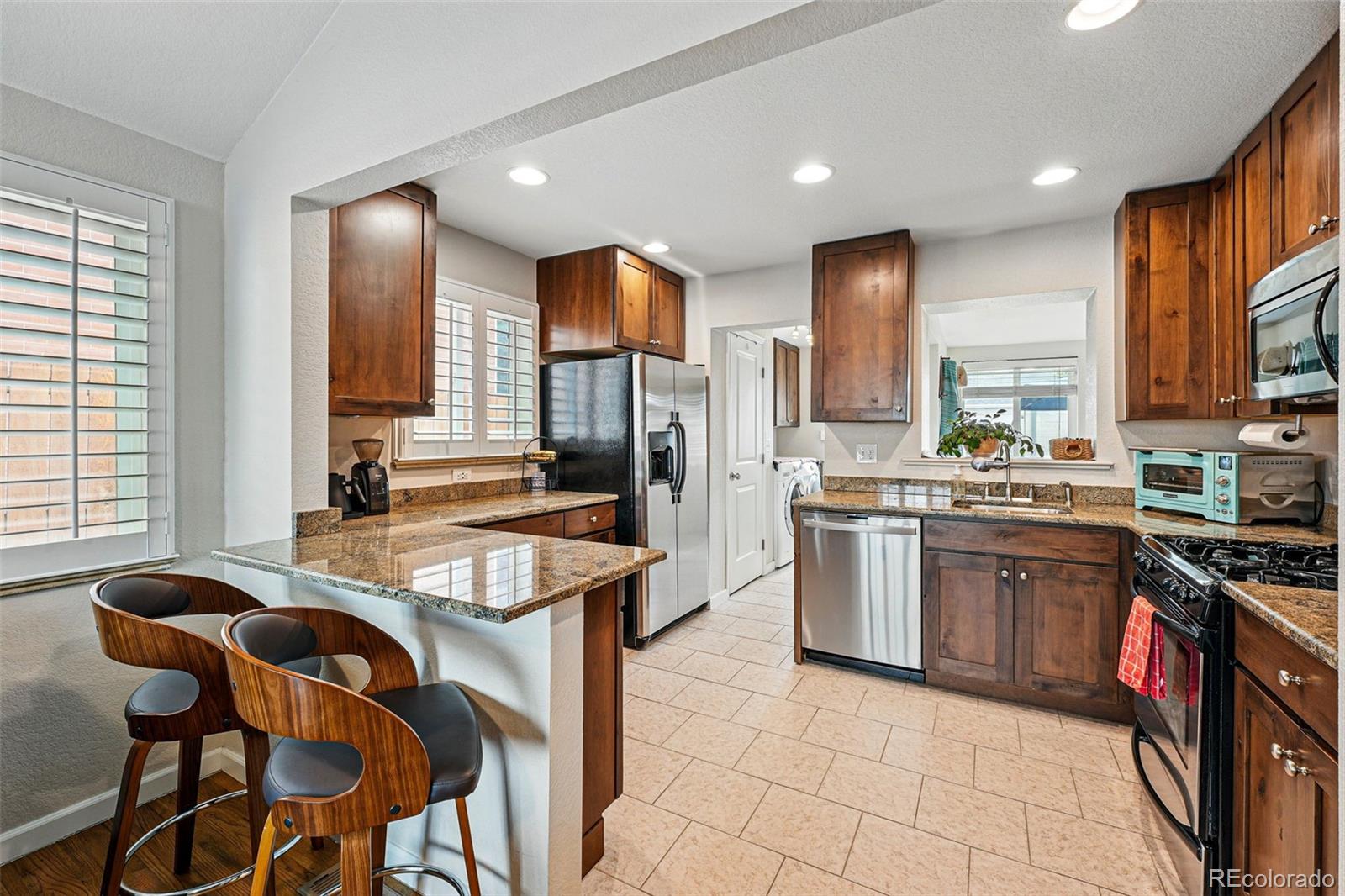 MLS Image #5 for 681 s logan street,denver, Colorado
