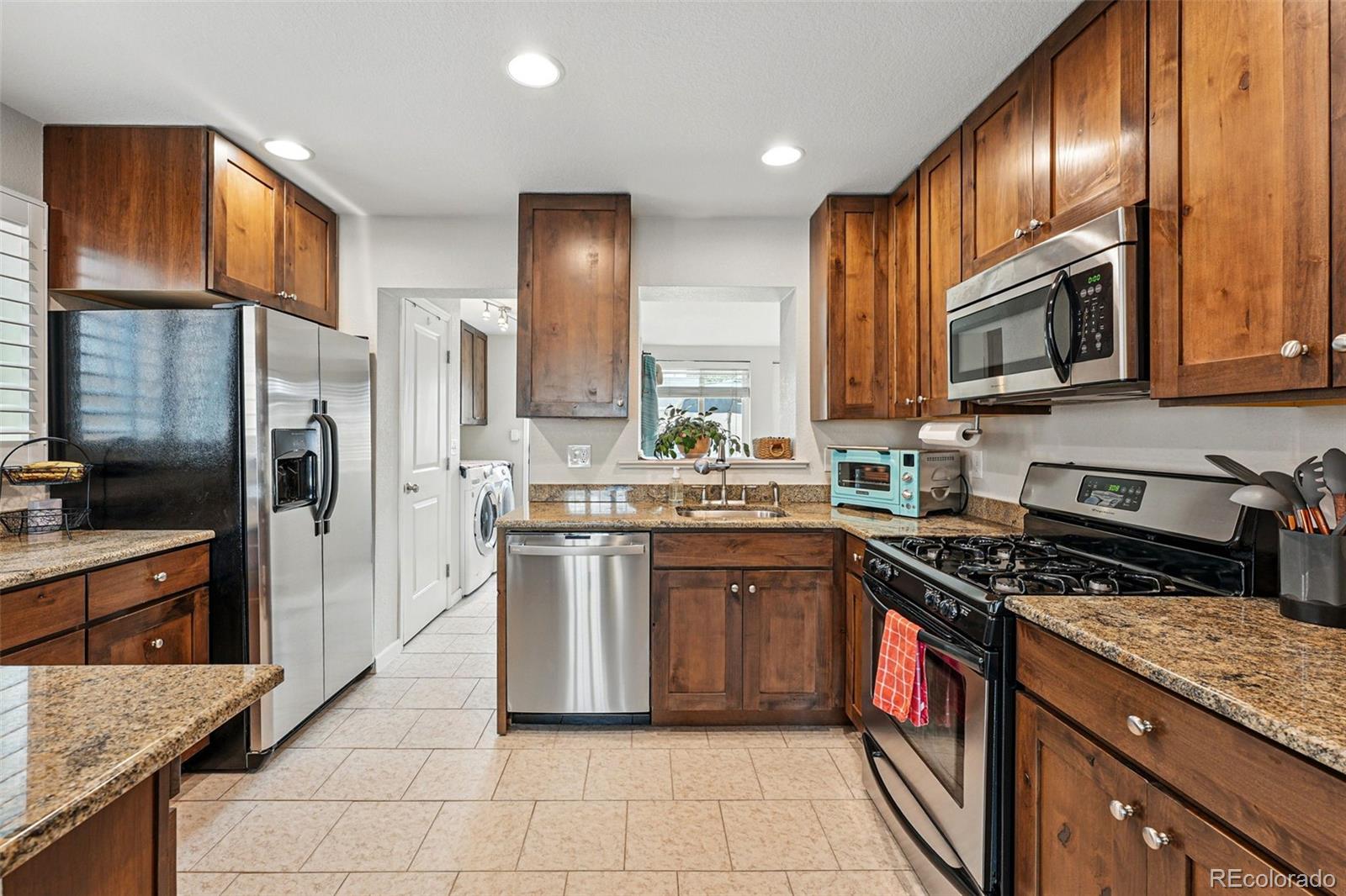 MLS Image #6 for 681 s logan street,denver, Colorado