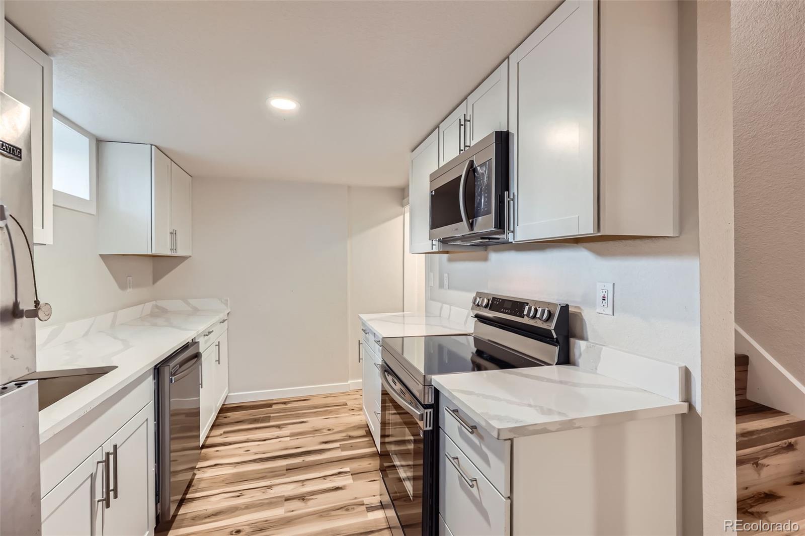 MLS Image #15 for 9295 e 12th avenue,aurora, Colorado