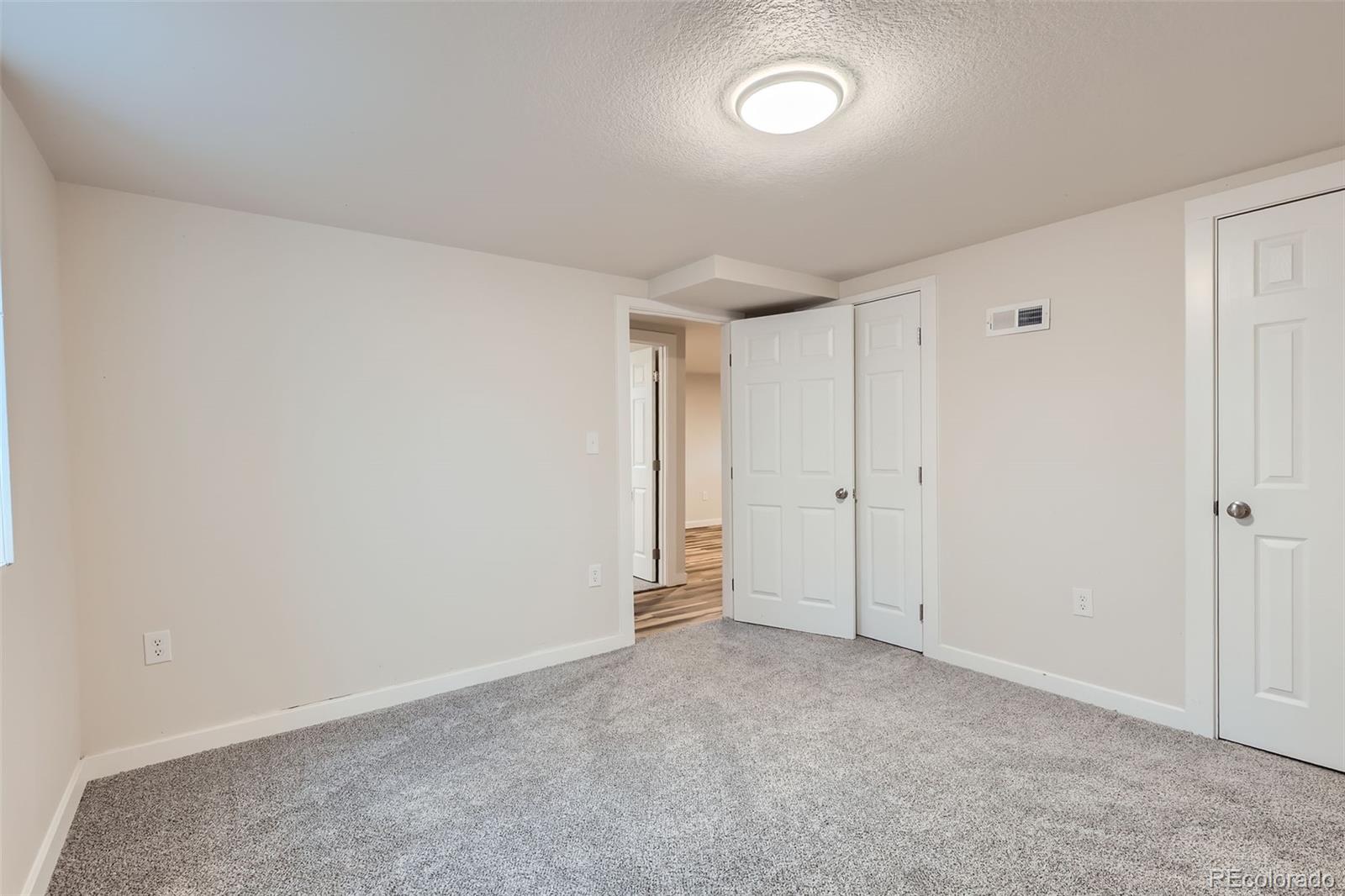 MLS Image #17 for 9295 e 12th avenue,aurora, Colorado