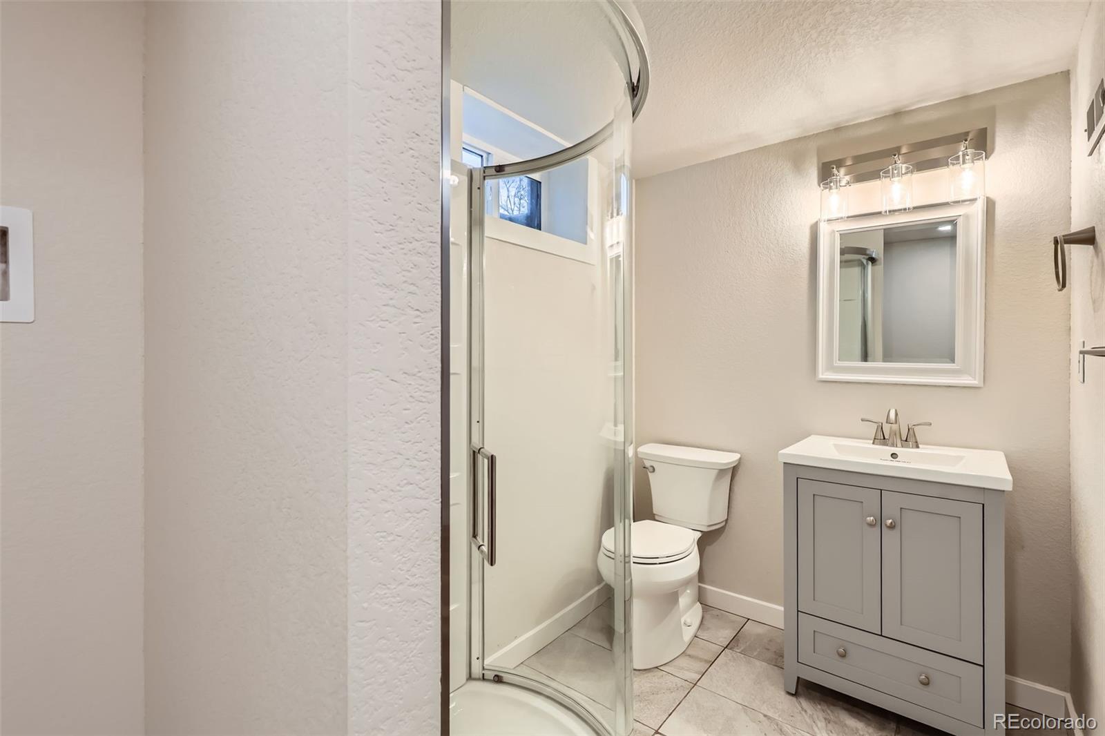 MLS Image #18 for 9295 e 12th avenue,aurora, Colorado