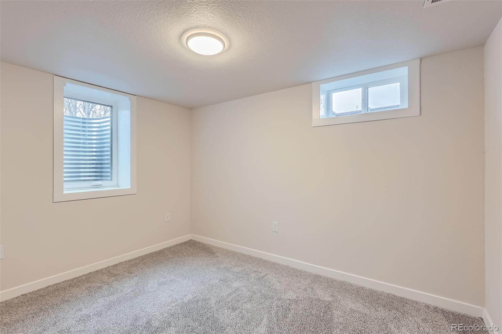 MLS Image #19 for 9295 e 12th avenue,aurora, Colorado