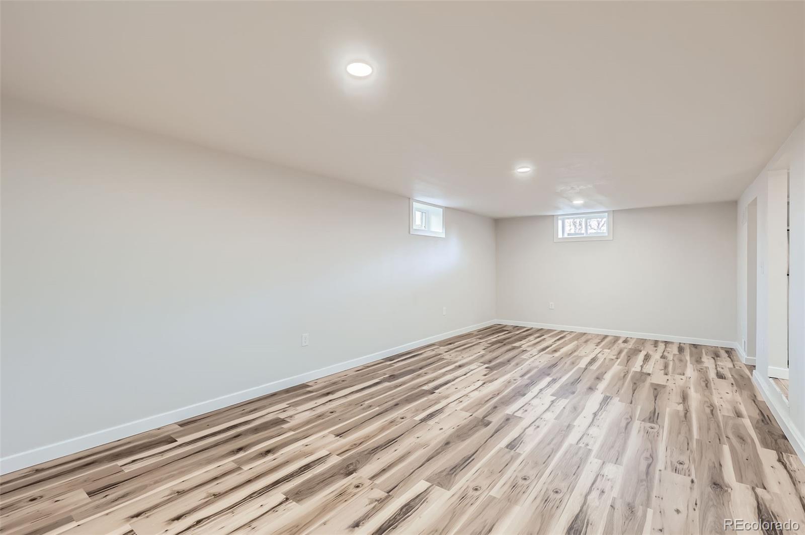 MLS Image #20 for 9295 e 12th avenue,aurora, Colorado