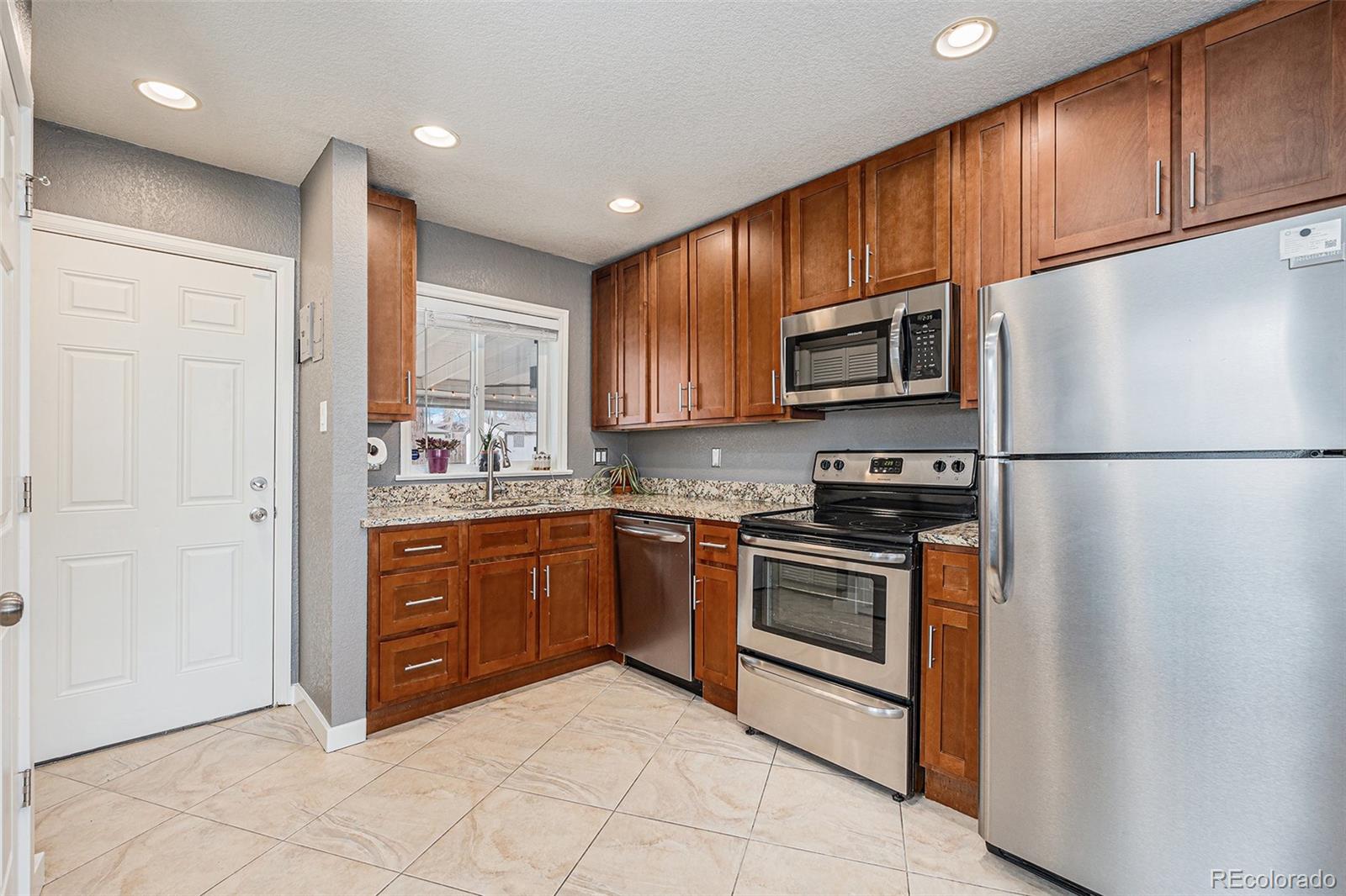 MLS Image #6 for 1575  verbena street,denver, Colorado