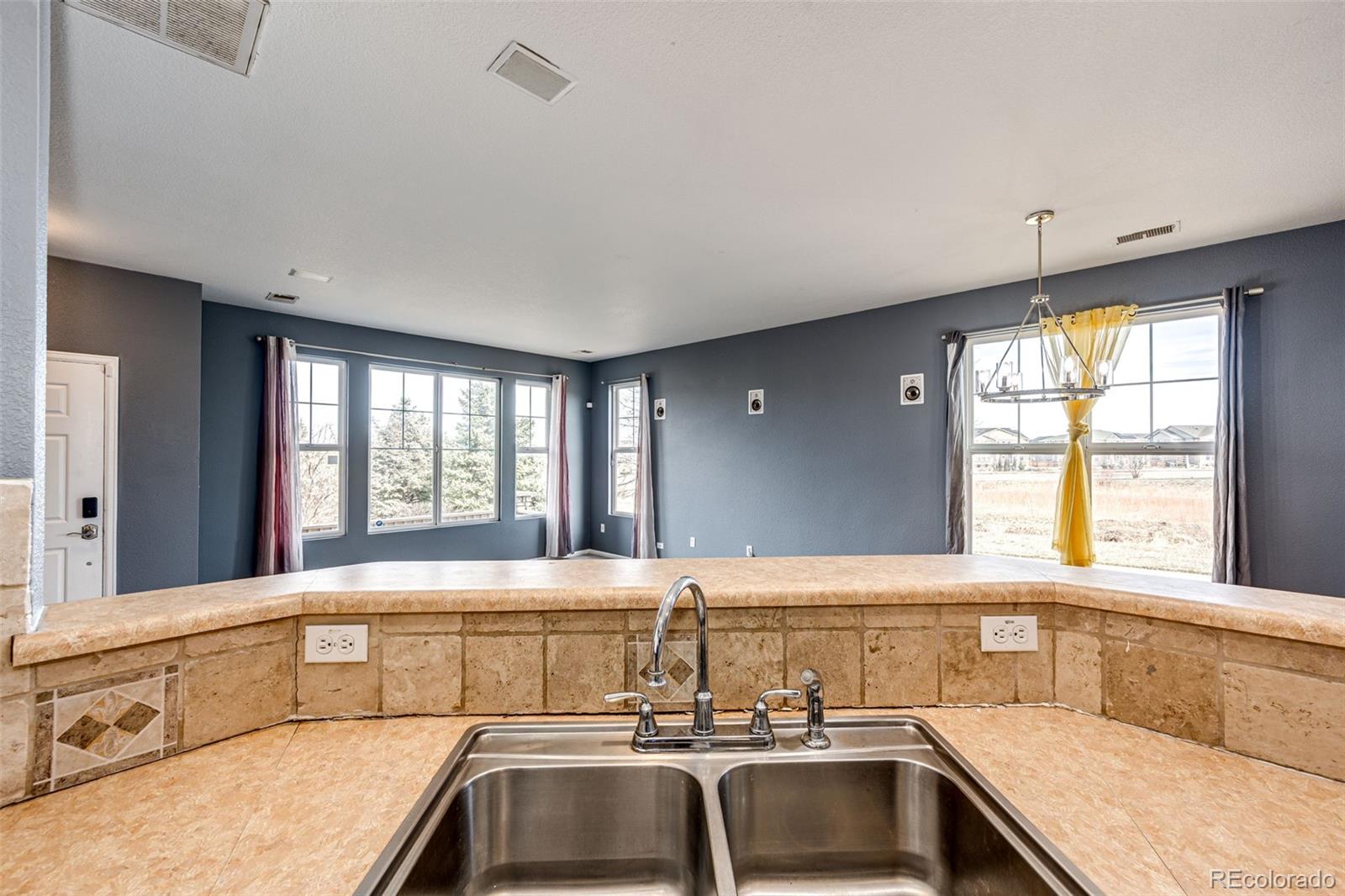 MLS Image #18 for 604 s norfolk way,aurora, Colorado