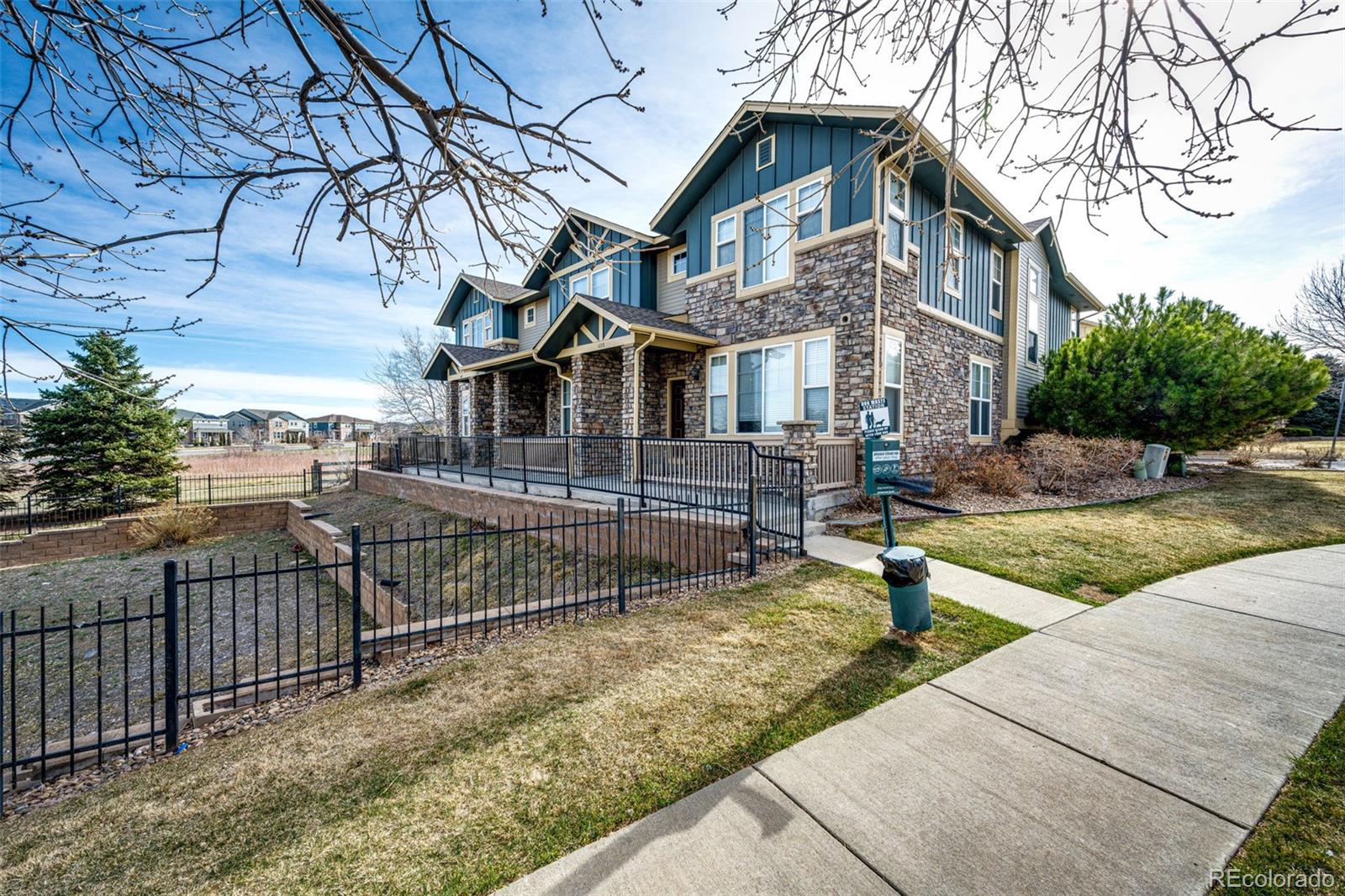MLS Image #2 for 604 s norfolk way,aurora, Colorado