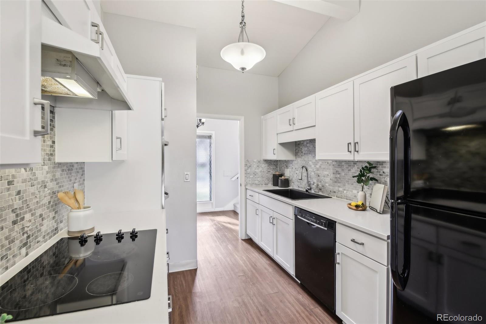 MLS Image #6 for 6890 s bemis street,littleton, Colorado