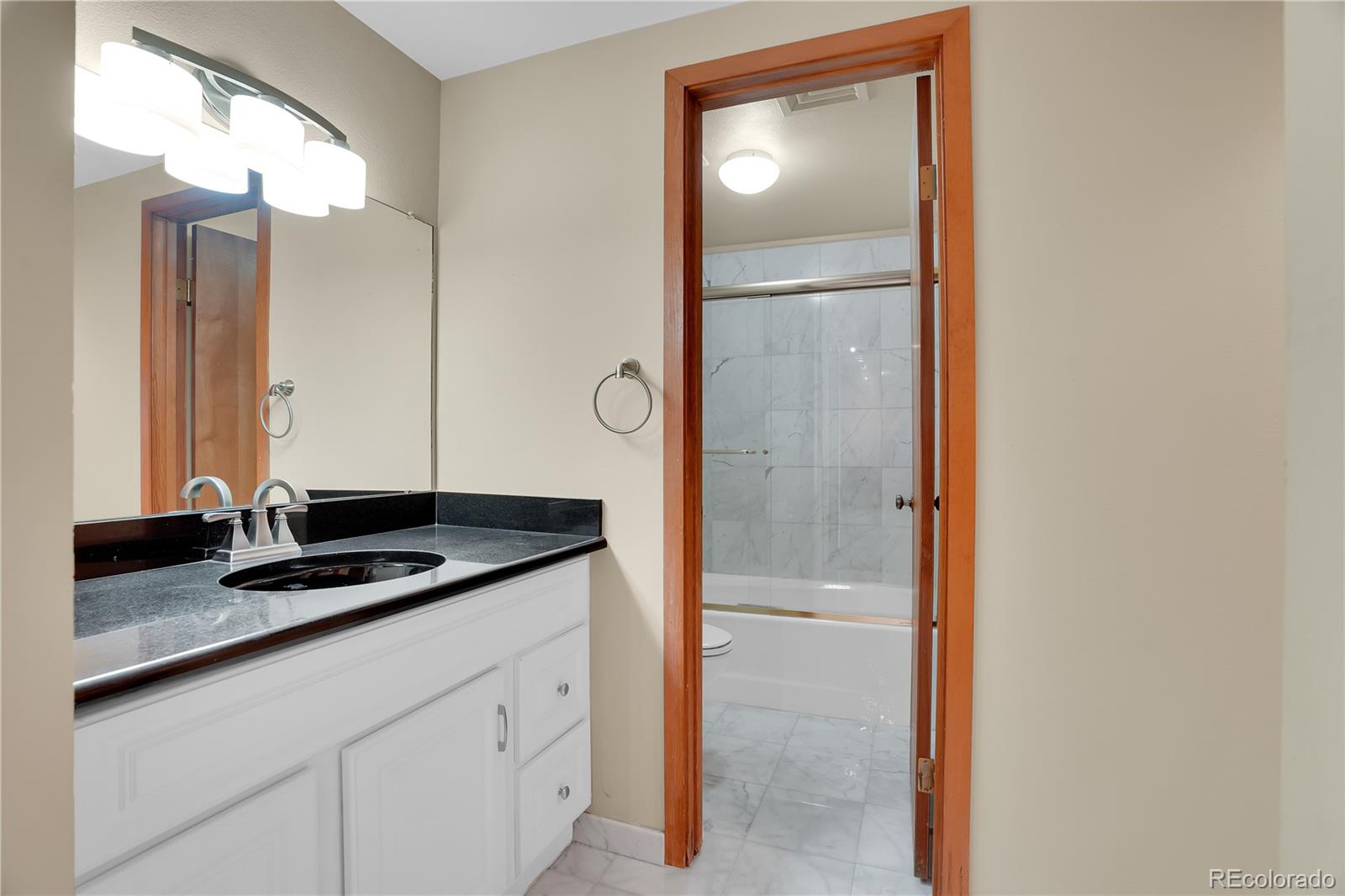 MLS Image #9 for 800 n pearl street,denver, Colorado
