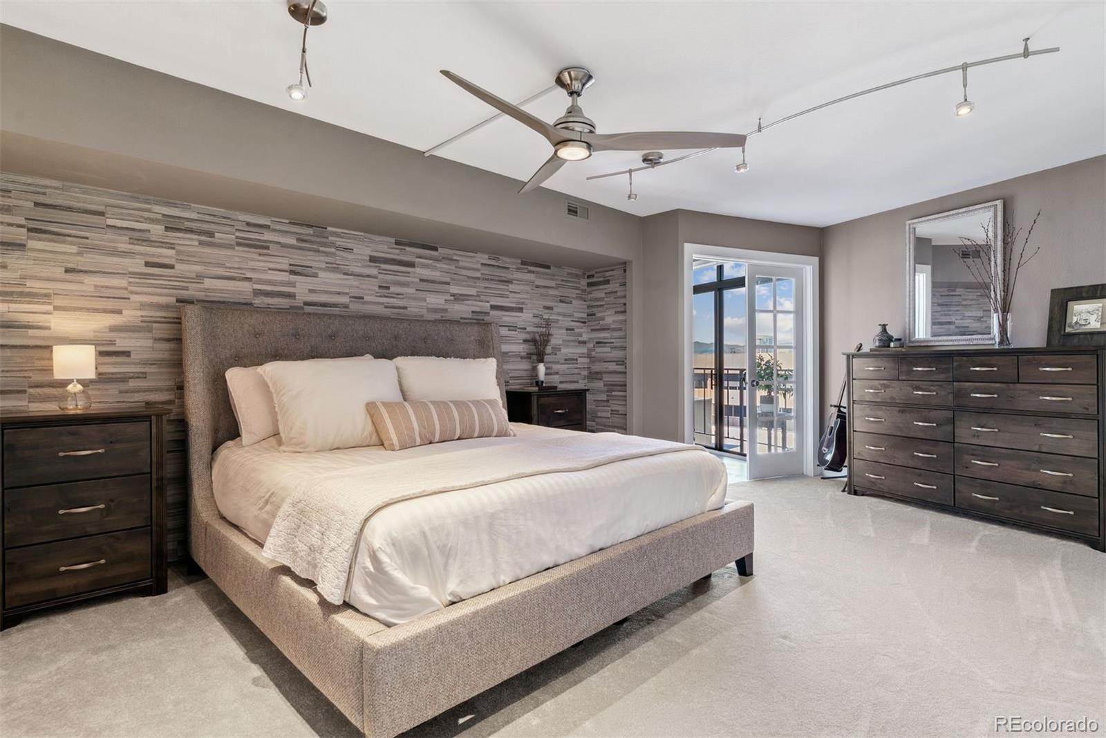 MLS Image #12 for 1777  larimer street 2108,denver, Colorado