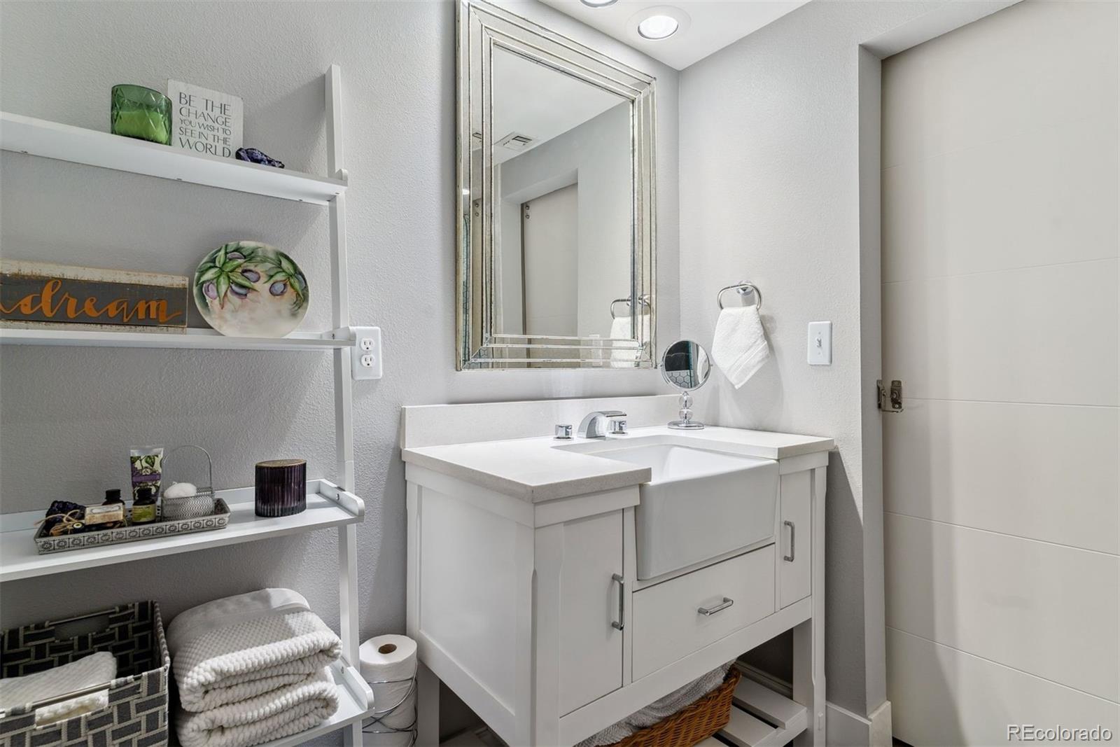 MLS Image #22 for 1777  larimer street 2108,denver, Colorado