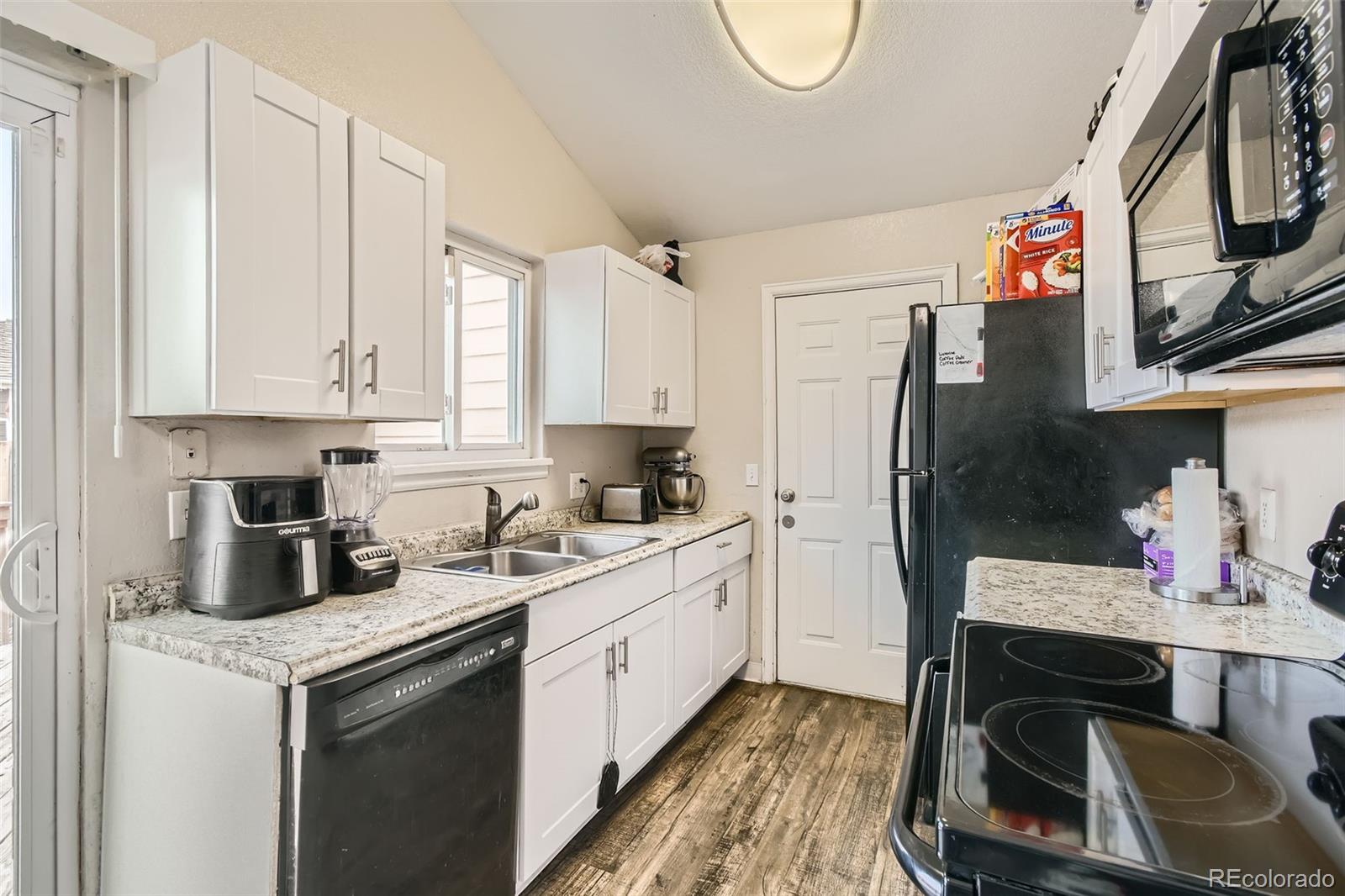 MLS Image #7 for 1946  ensenada street,aurora, Colorado
