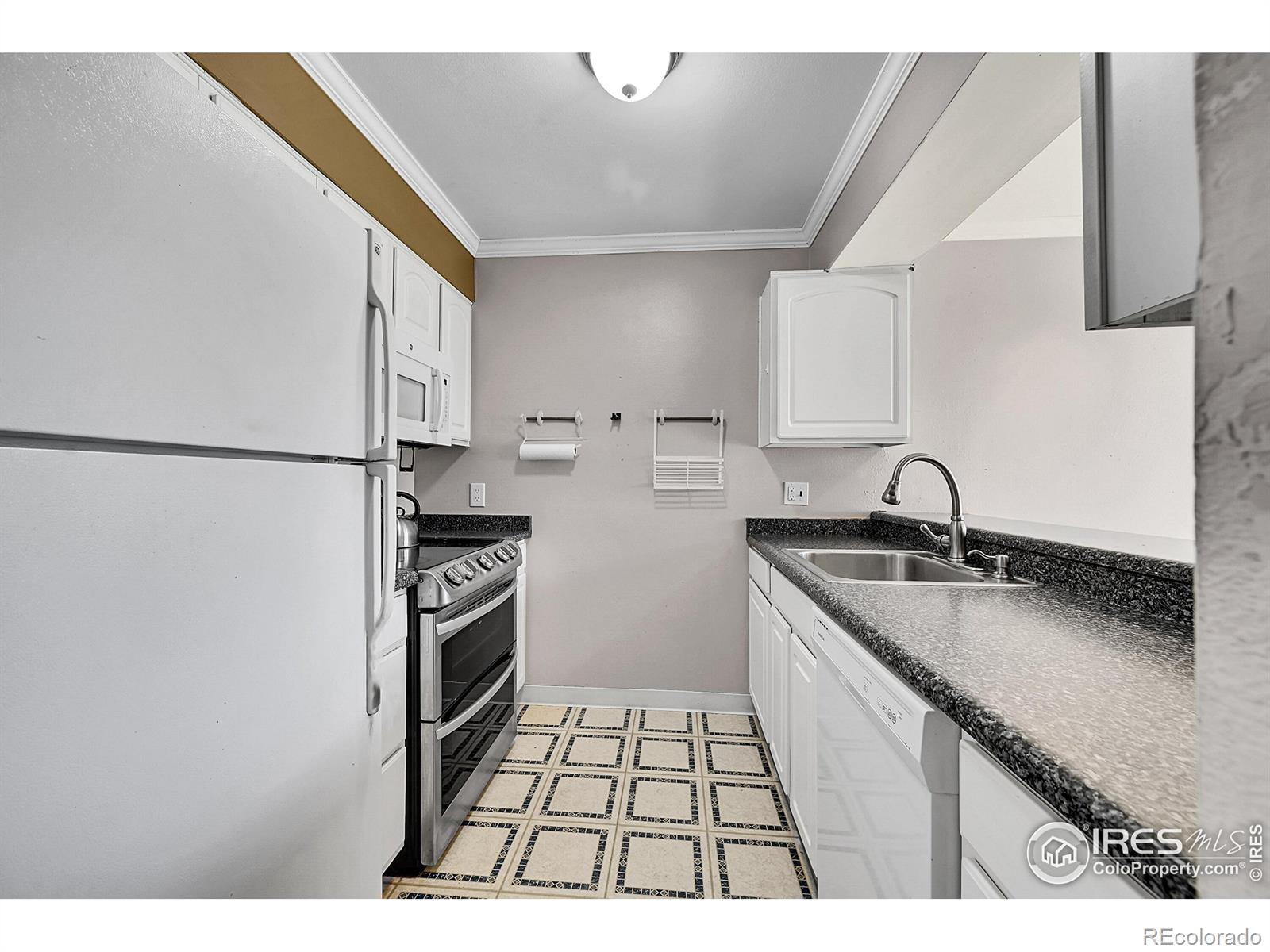 MLS Image #18 for 3400  stanford road,fort collins, Colorado