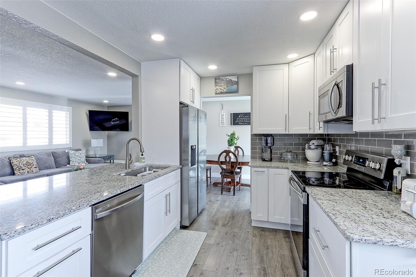 MLS Image #5 for 2136 s balsam court,lakewood, Colorado