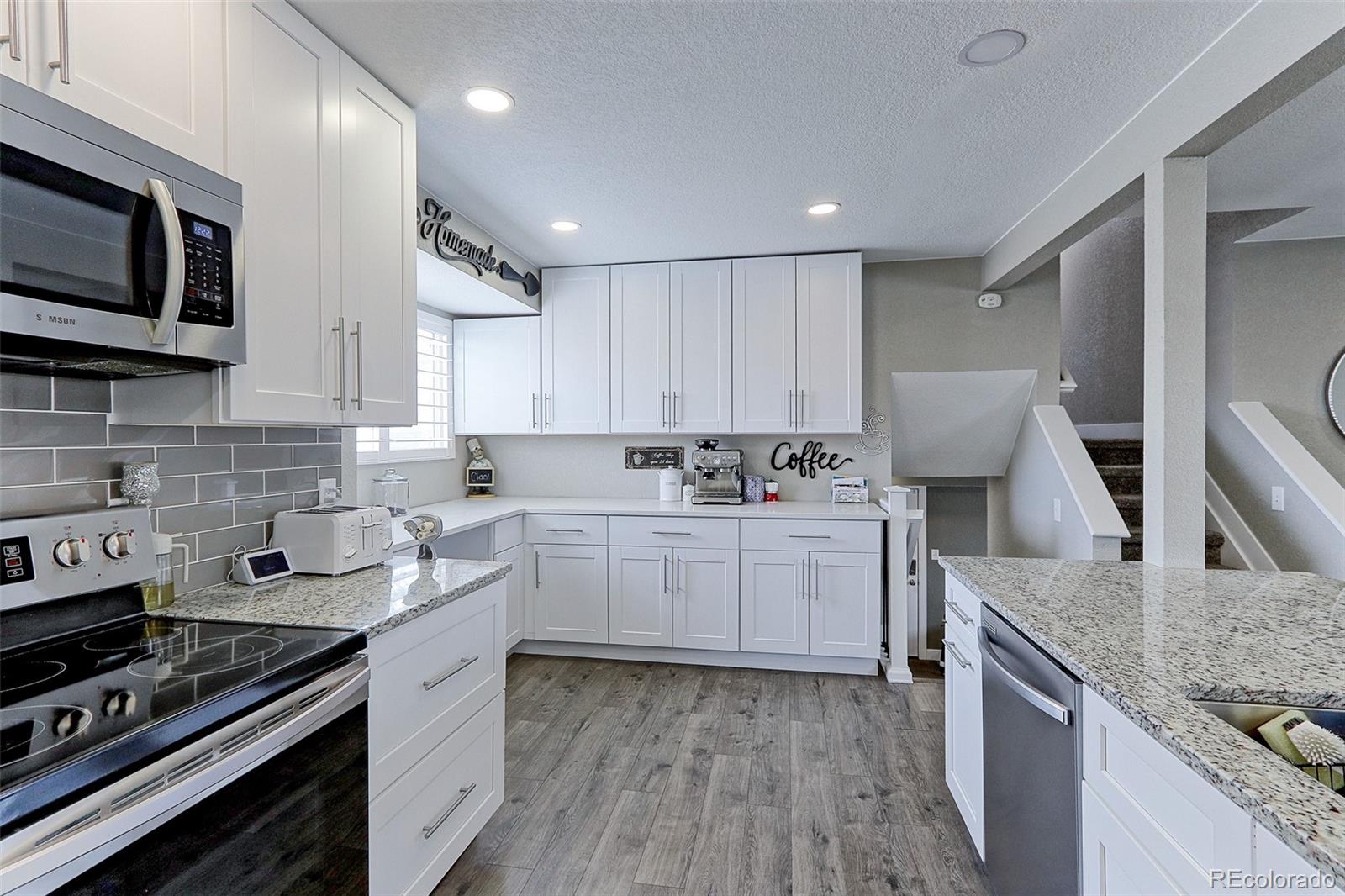 MLS Image #6 for 2136 s balsam court,lakewood, Colorado