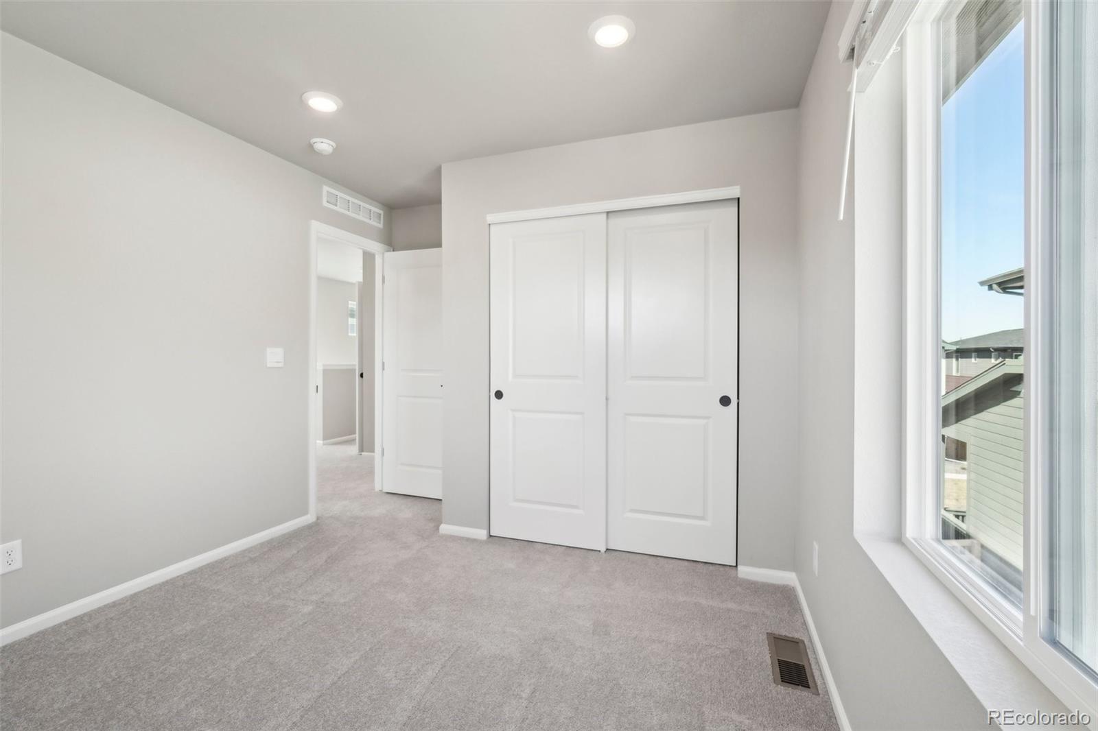 MLS Image #12 for 21142 e 63rd drive,aurora, Colorado
