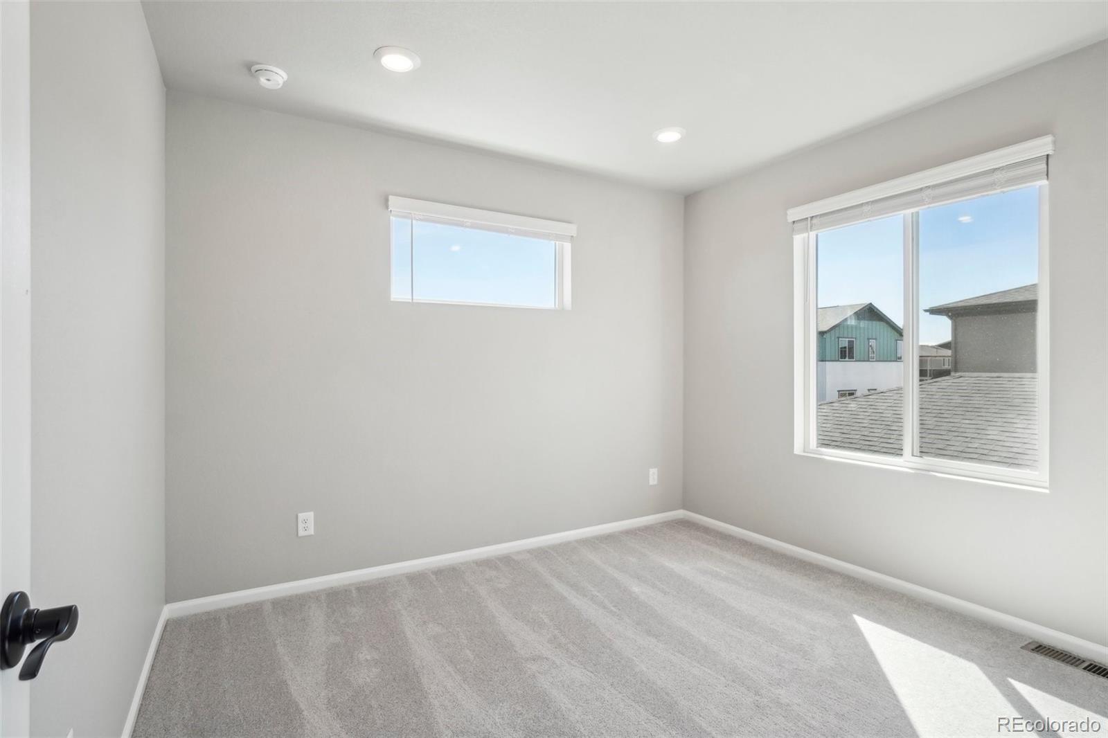 MLS Image #13 for 21142 e 63rd drive,aurora, Colorado