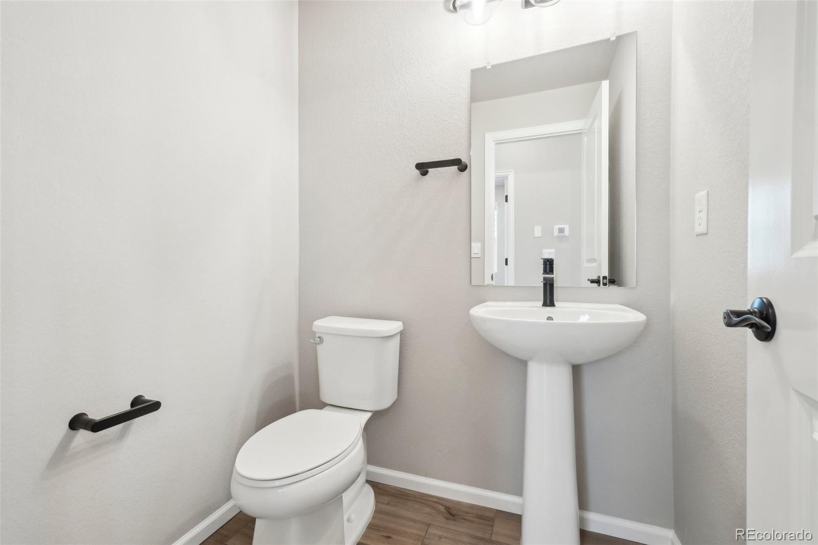 MLS Image #9 for 21142 e 63rd drive,aurora, Colorado