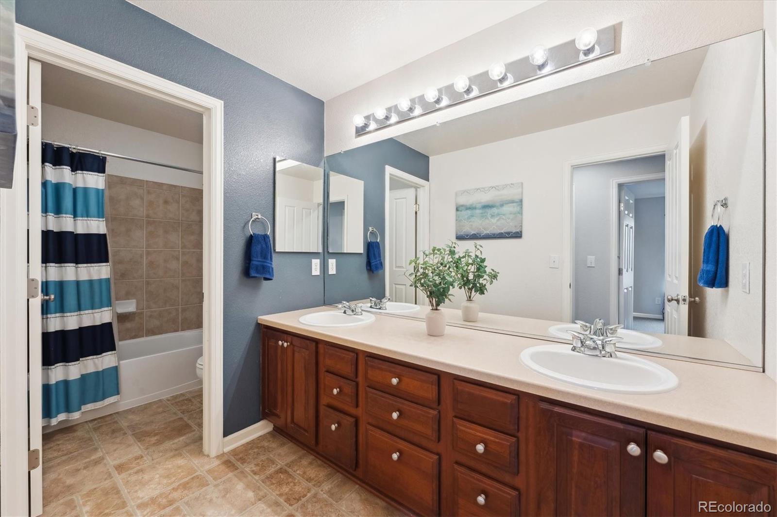 MLS Image #21 for 24714 e quarto place,aurora, Colorado