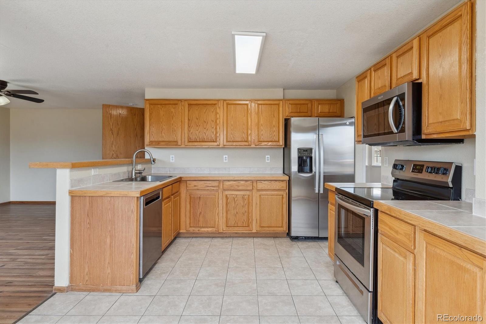 MLS Image #7 for 11642  moline court,commerce city, Colorado