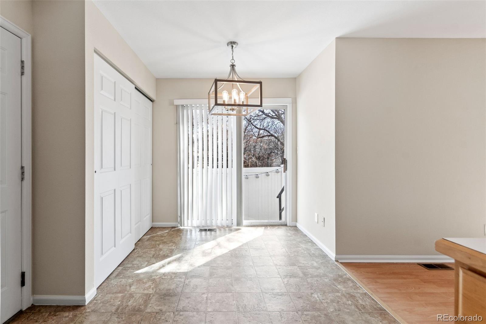 MLS Image #10 for 3355 s emerson street,englewood, Colorado