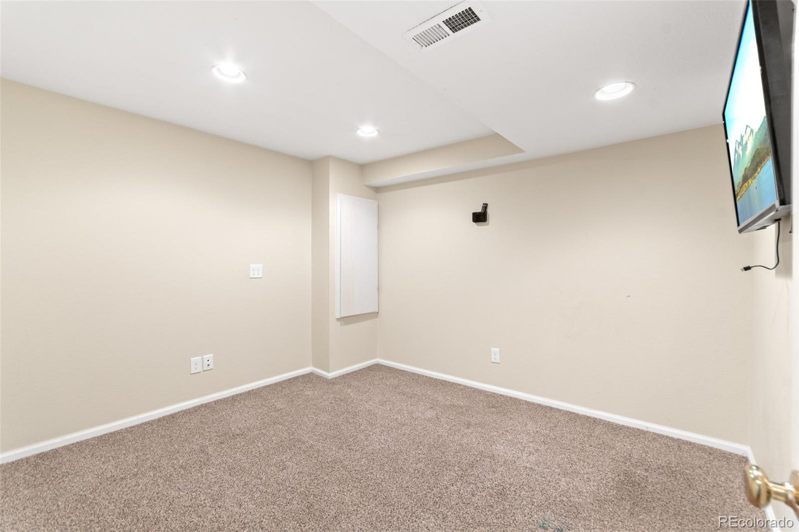 MLS Image #26 for 3355 s emerson street,englewood, Colorado