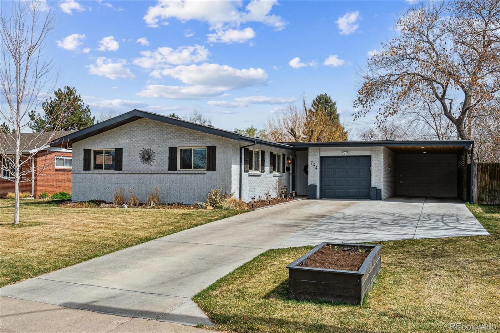 MLS Image #1 for 794 s ivy street,denver, Colorado